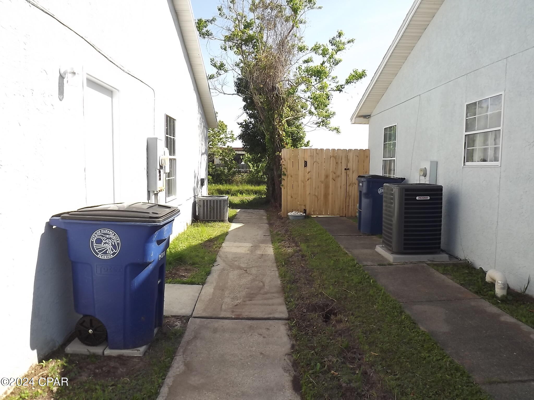 [No Recorded Subdiv] - Residential Lease