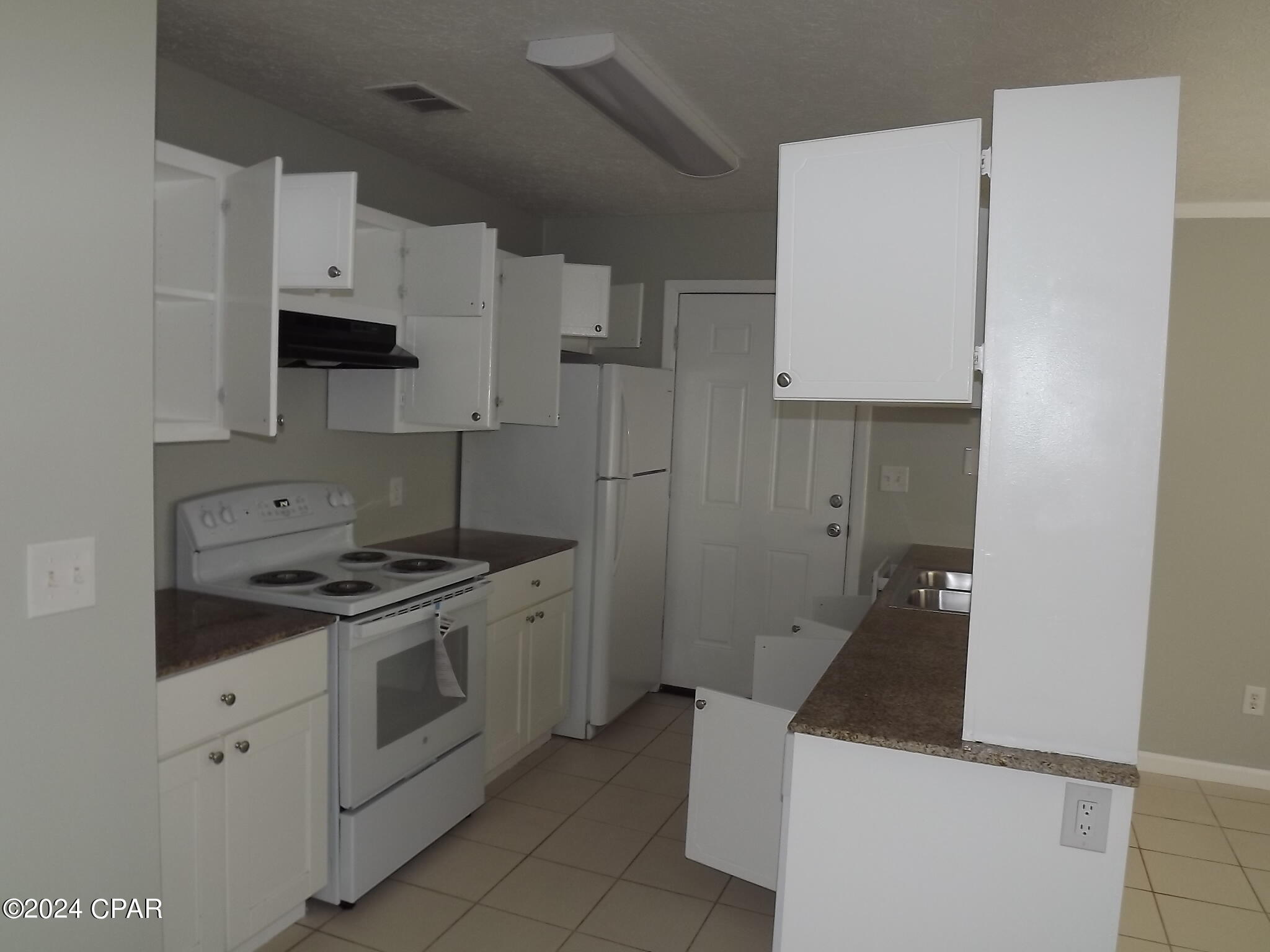 [No Recorded Subdiv] - Residential Lease