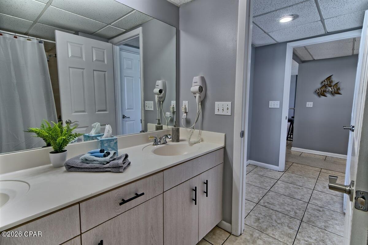 Long Beach Towers III - Residential