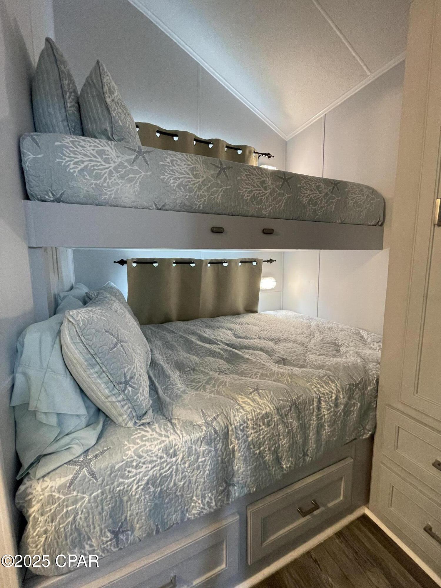 Emerald Pointe Resort - Residential