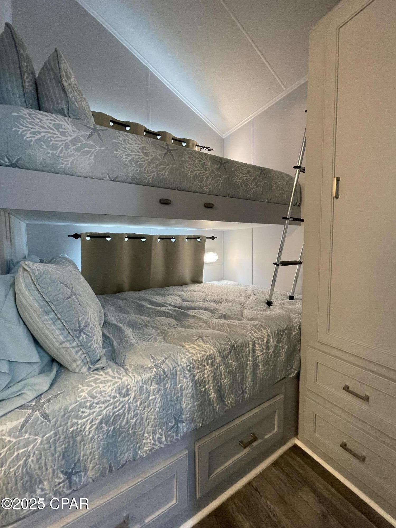 Emerald Pointe Resort - Residential