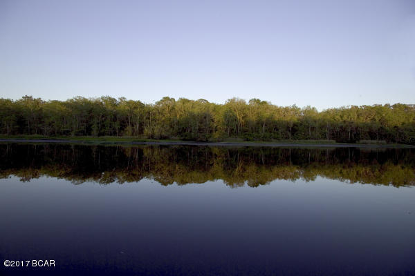 Rivercamps On Crooked Creek - Land