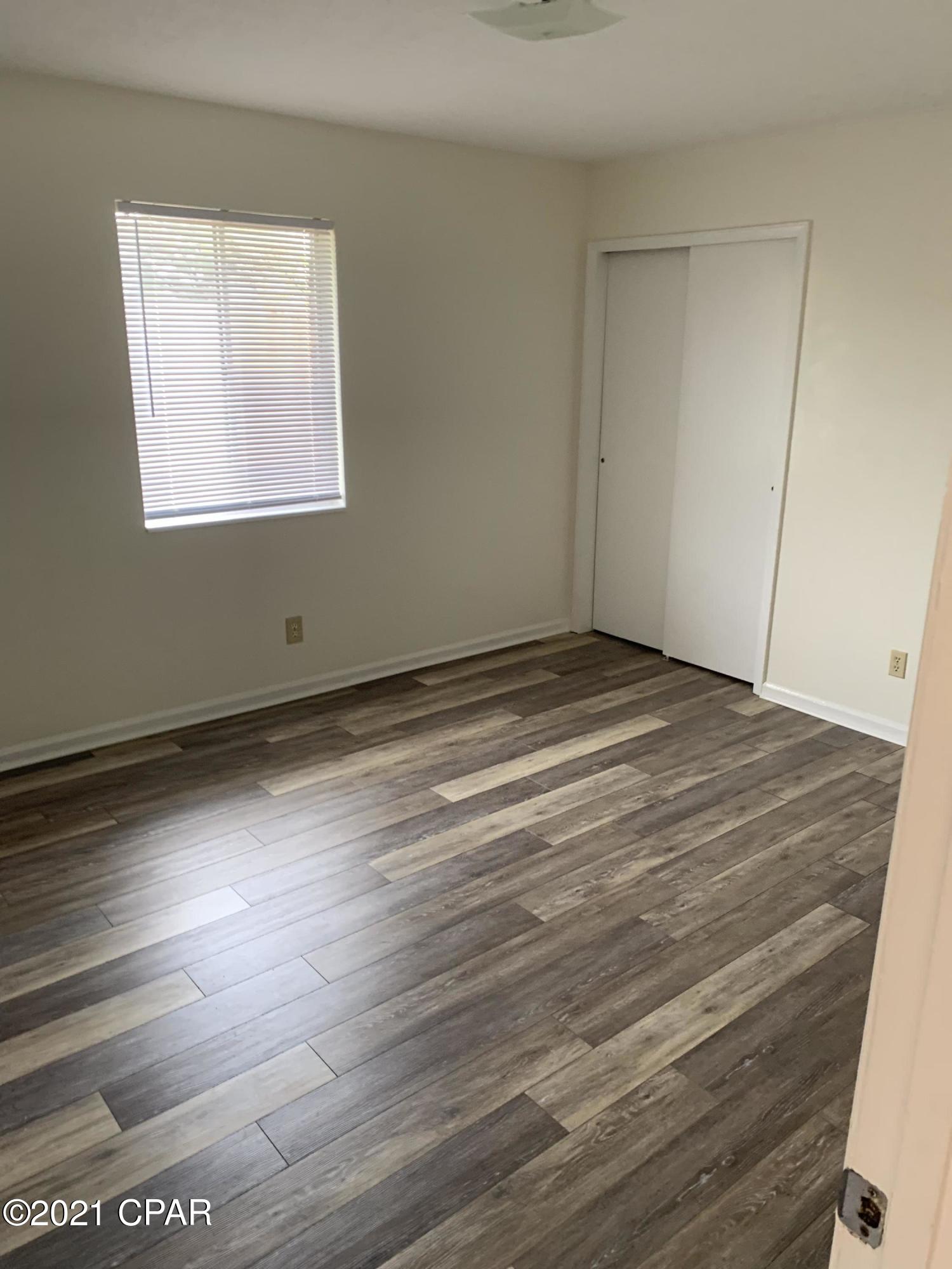 Lakeside - Residential