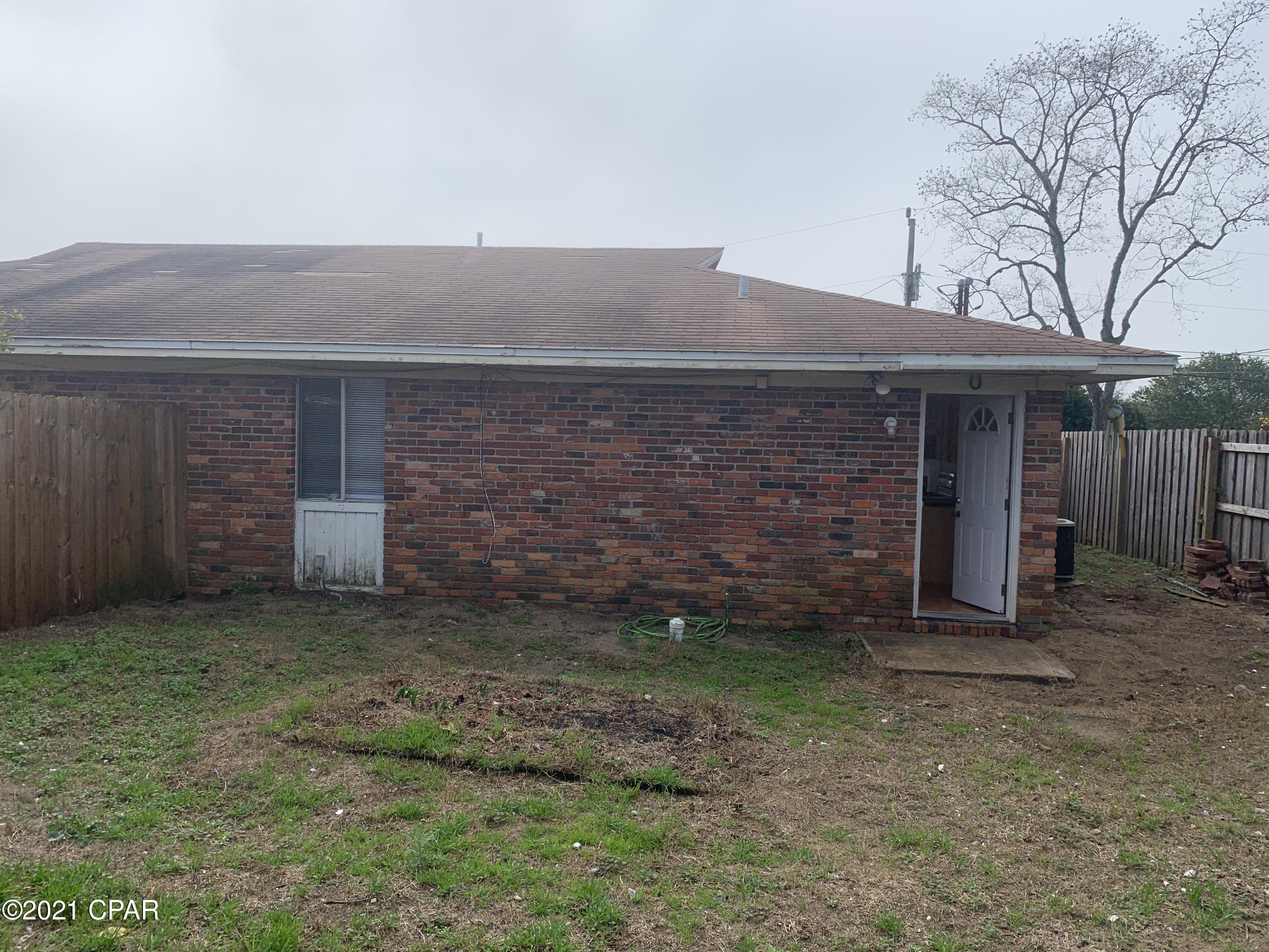 Lakeside - Residential