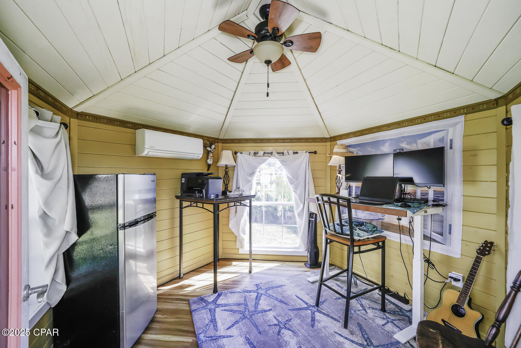 Cape Breezes - Residential