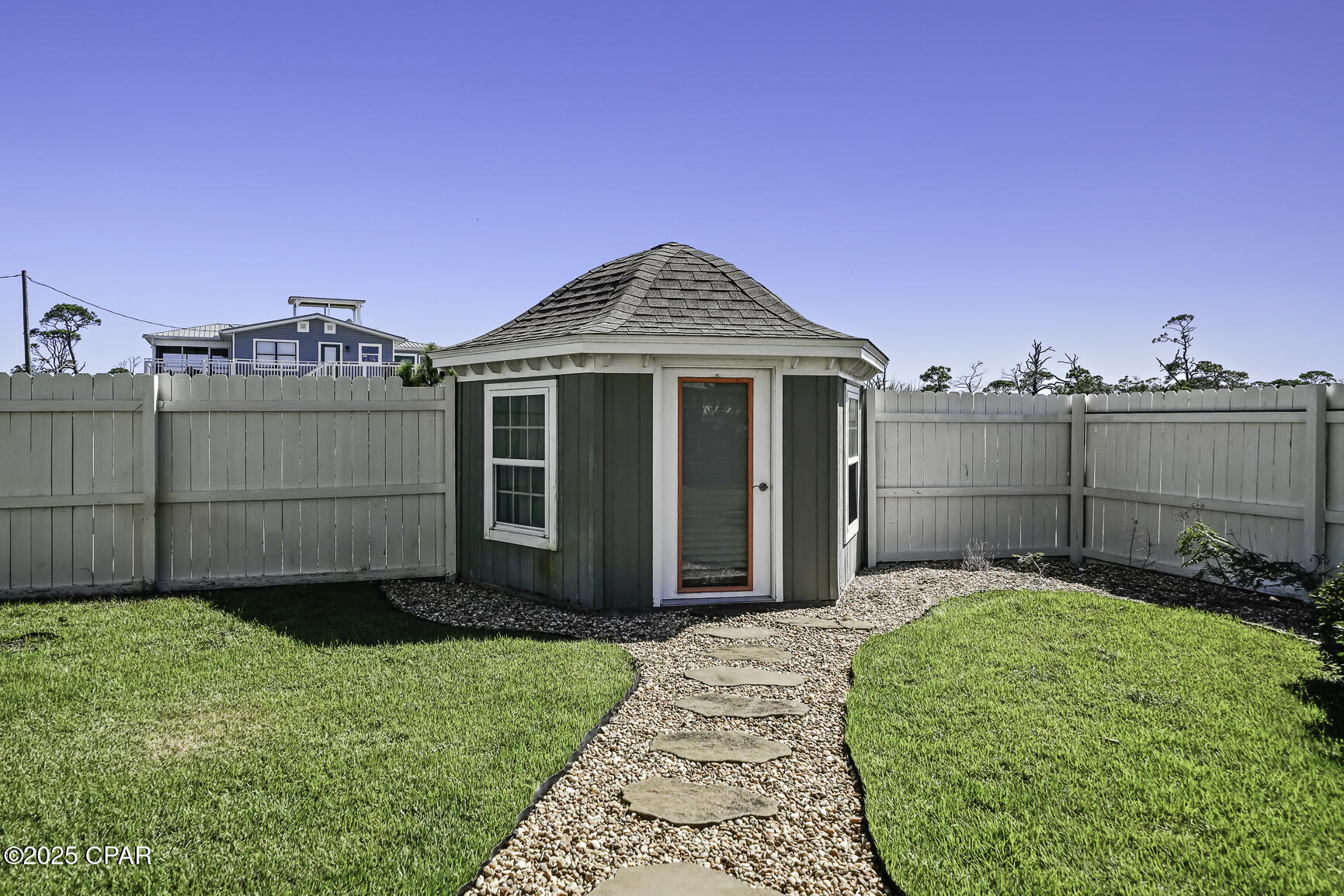 Cape Breezes - Residential