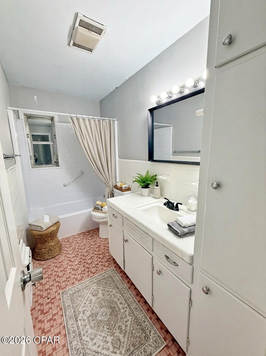 West Manor - Residential