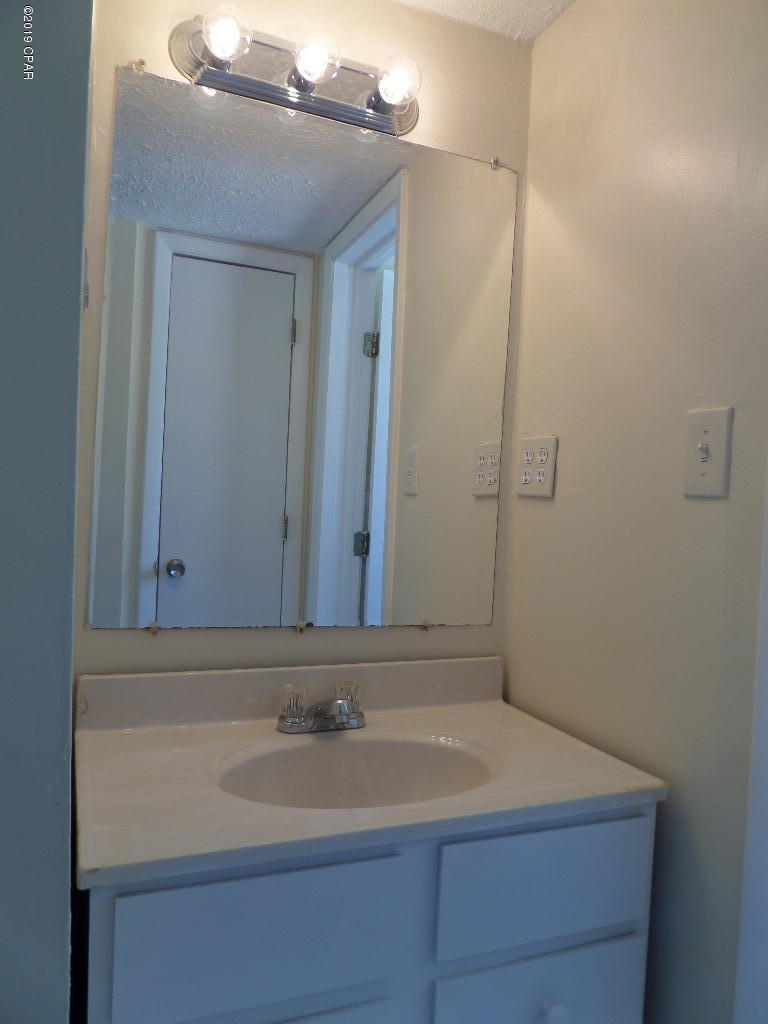 Hentz 1st Add Unit A - Residential