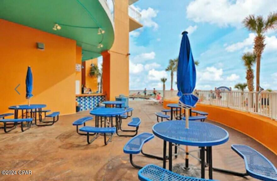 Splash Condo - Residential