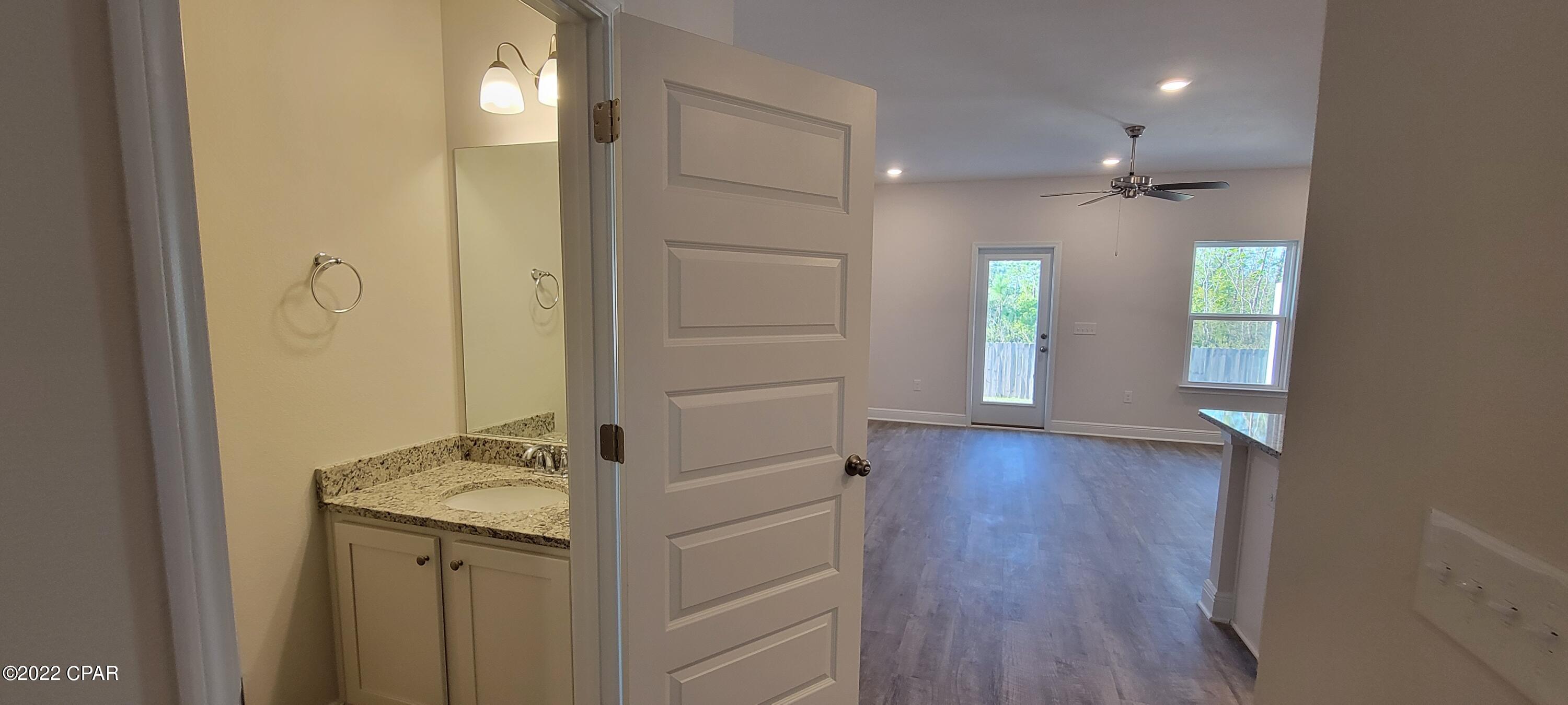 [No Recorded Subdiv] - Residential Lease