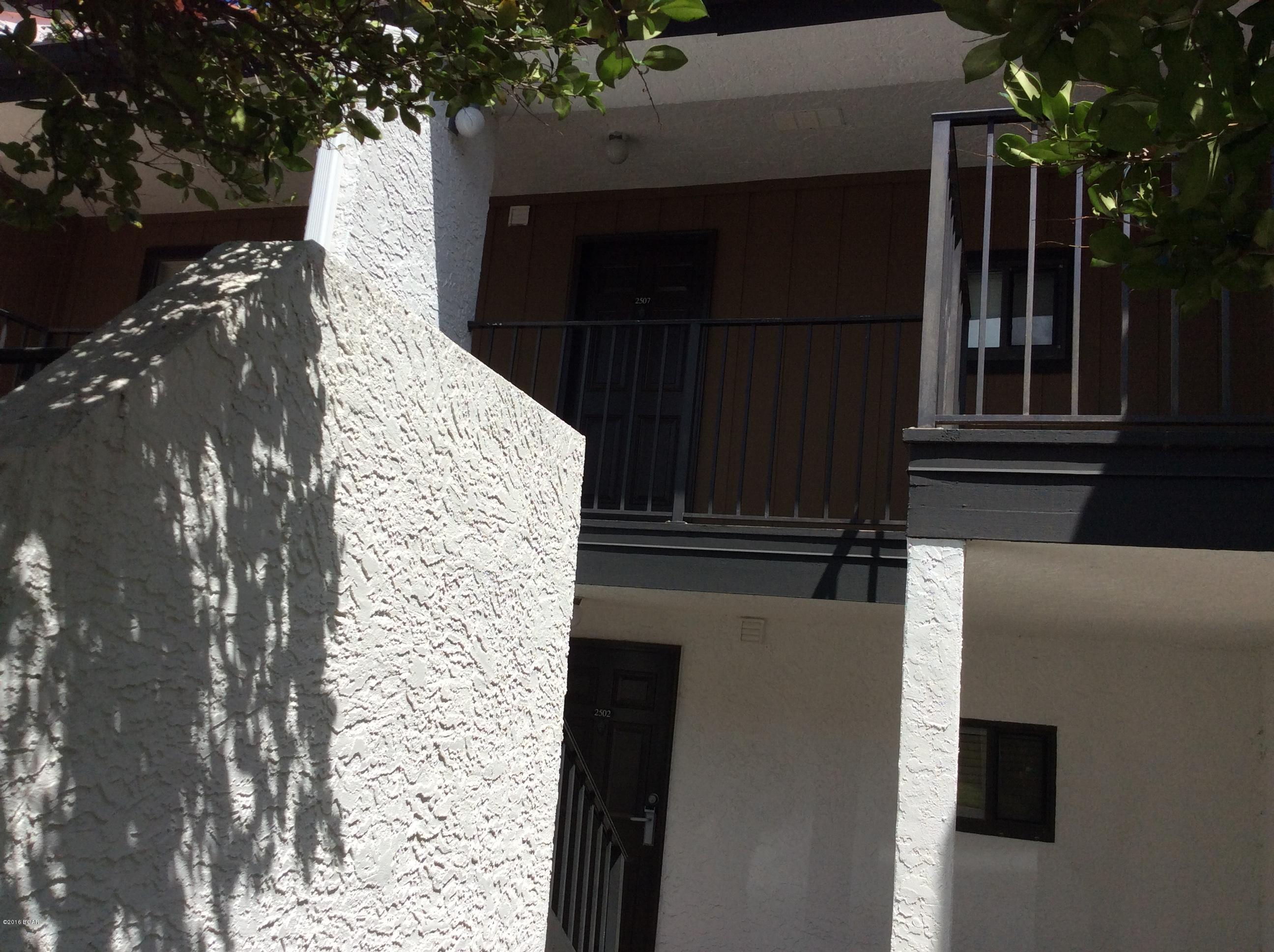 Wimbledon Tennis Villas - Residential