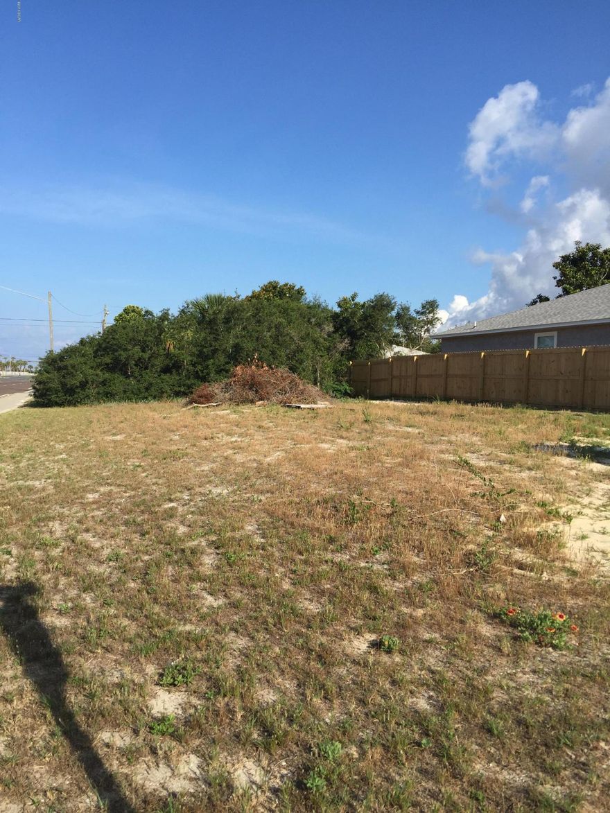 This 50'x100' corner lot is high & dry, level, already cleared, and in a super location. It's only 1 block from the beautiful emerald waters of the Gulf of Mexico. Centrally located in Panama City Beach, it's less than 2.5 miles from Pier Park shopping & the PCB pier, and less than 1 mile from the Bay County Pier & Shipwreck Island. This lot is so close to the gulf, you can feel the ocean breezes and smell the salt air. A perfect lot on which to build your dream home.