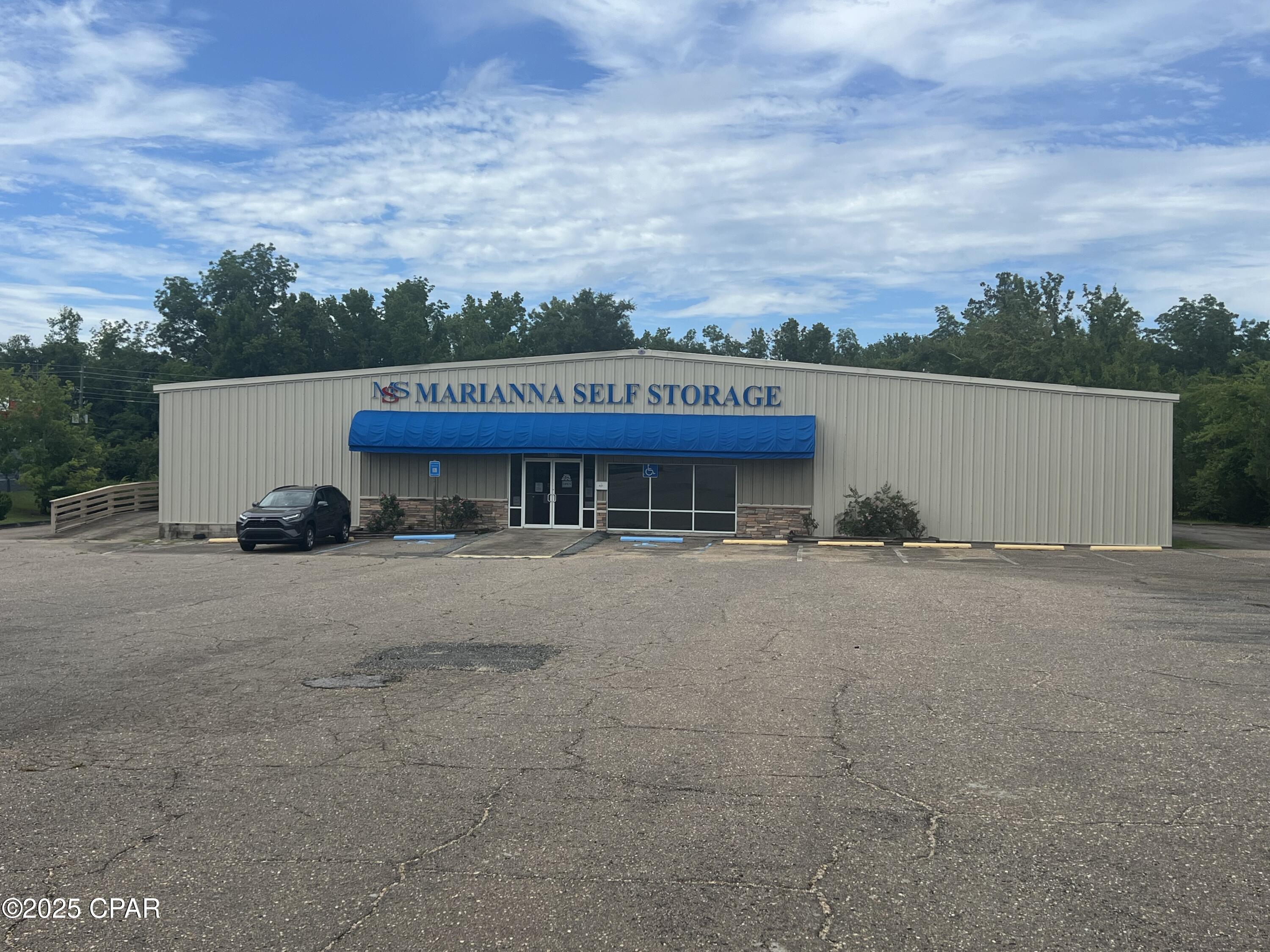 [No Recorded Subdiv] - Commercial Sale