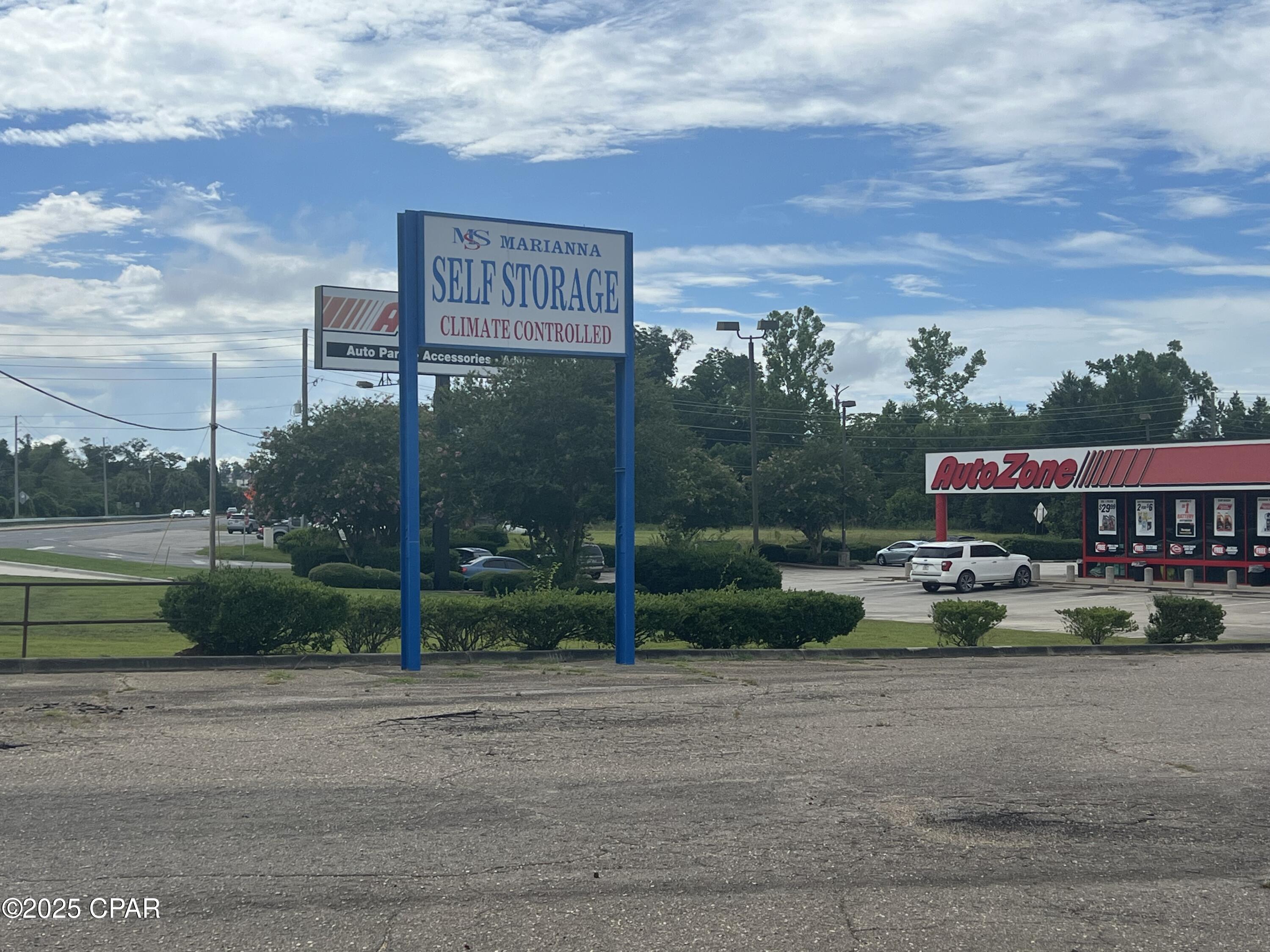 [No Recorded Subdiv] - Commercial Sale