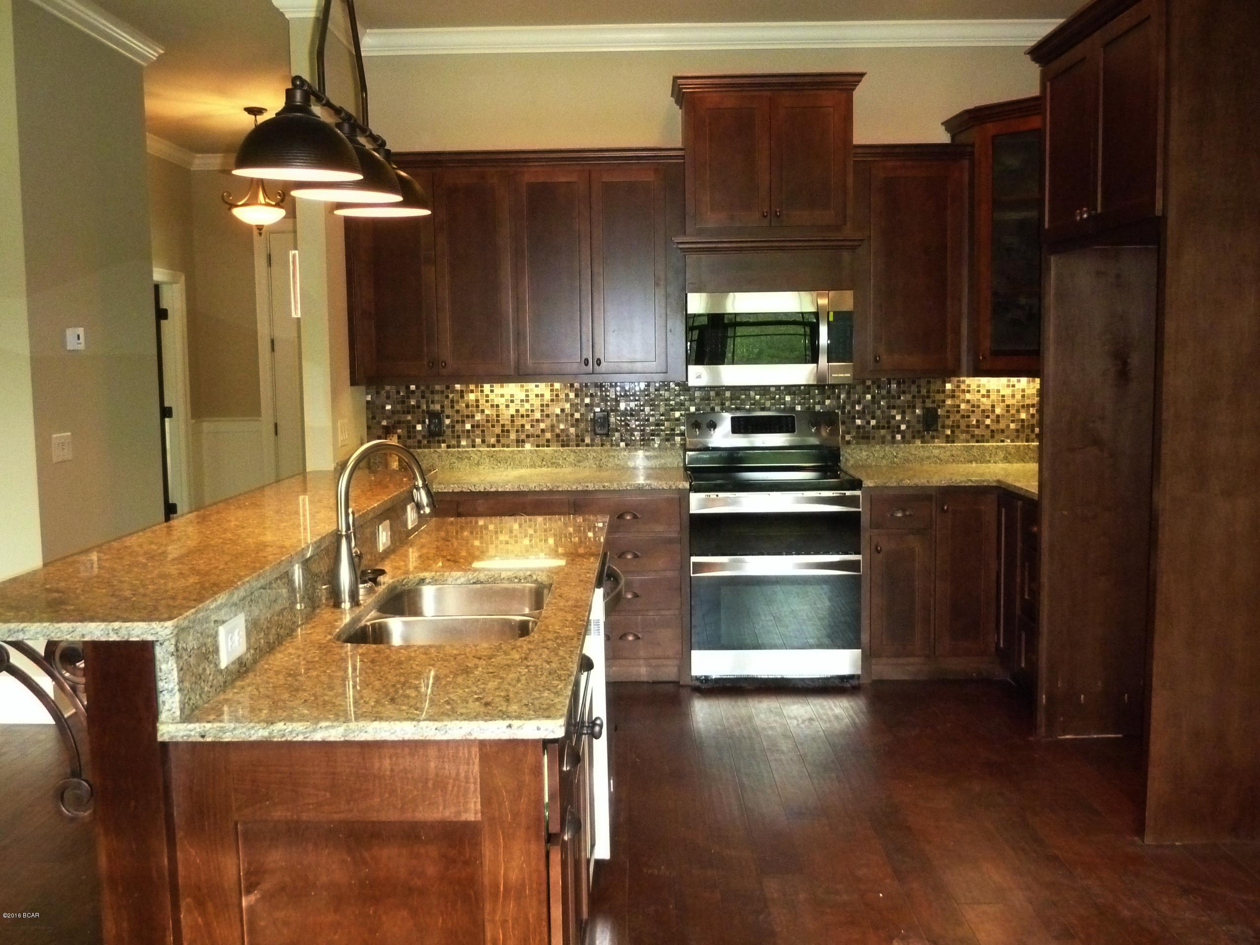 College Oaks - Residential