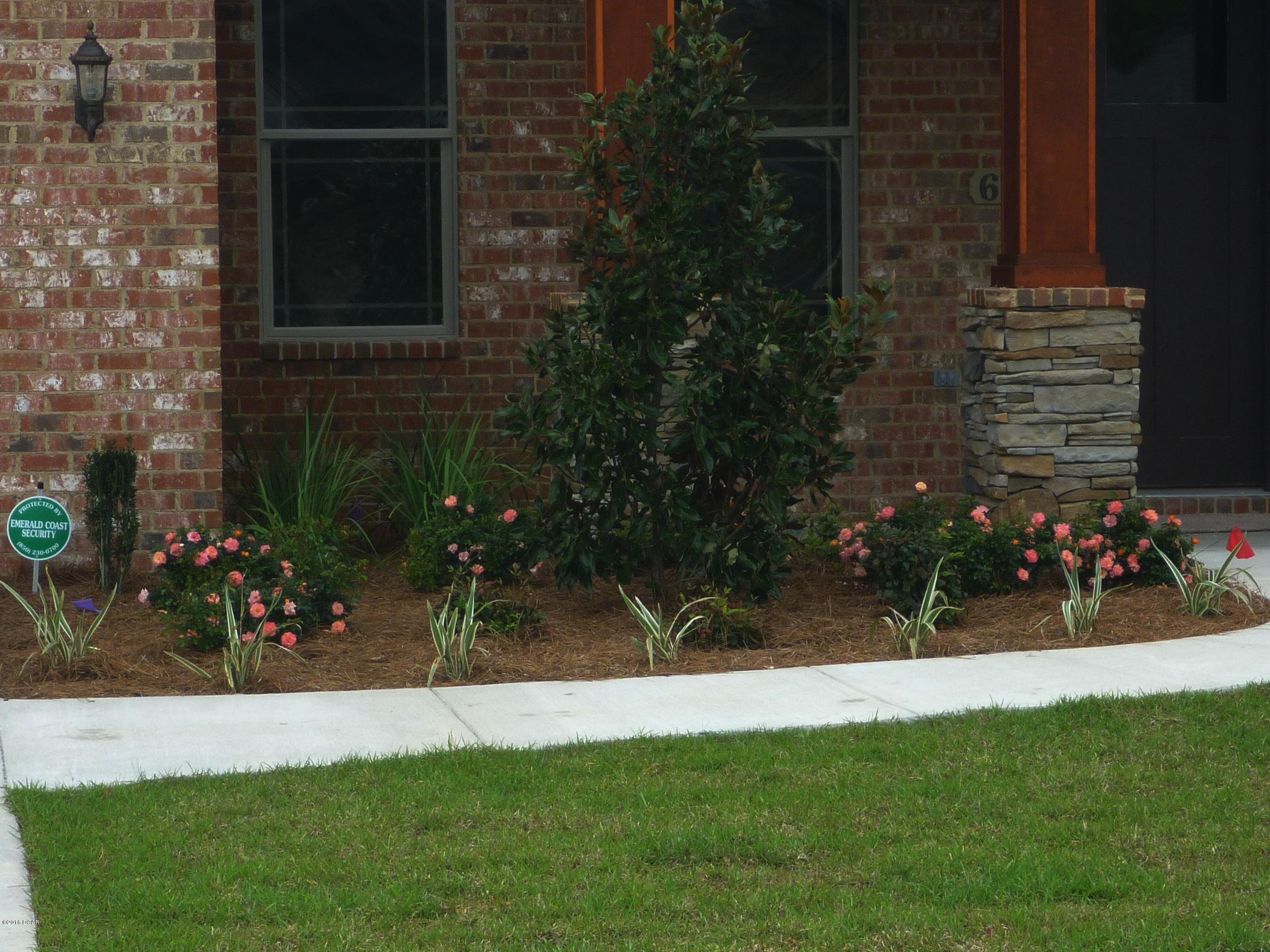 College Oaks - Residential