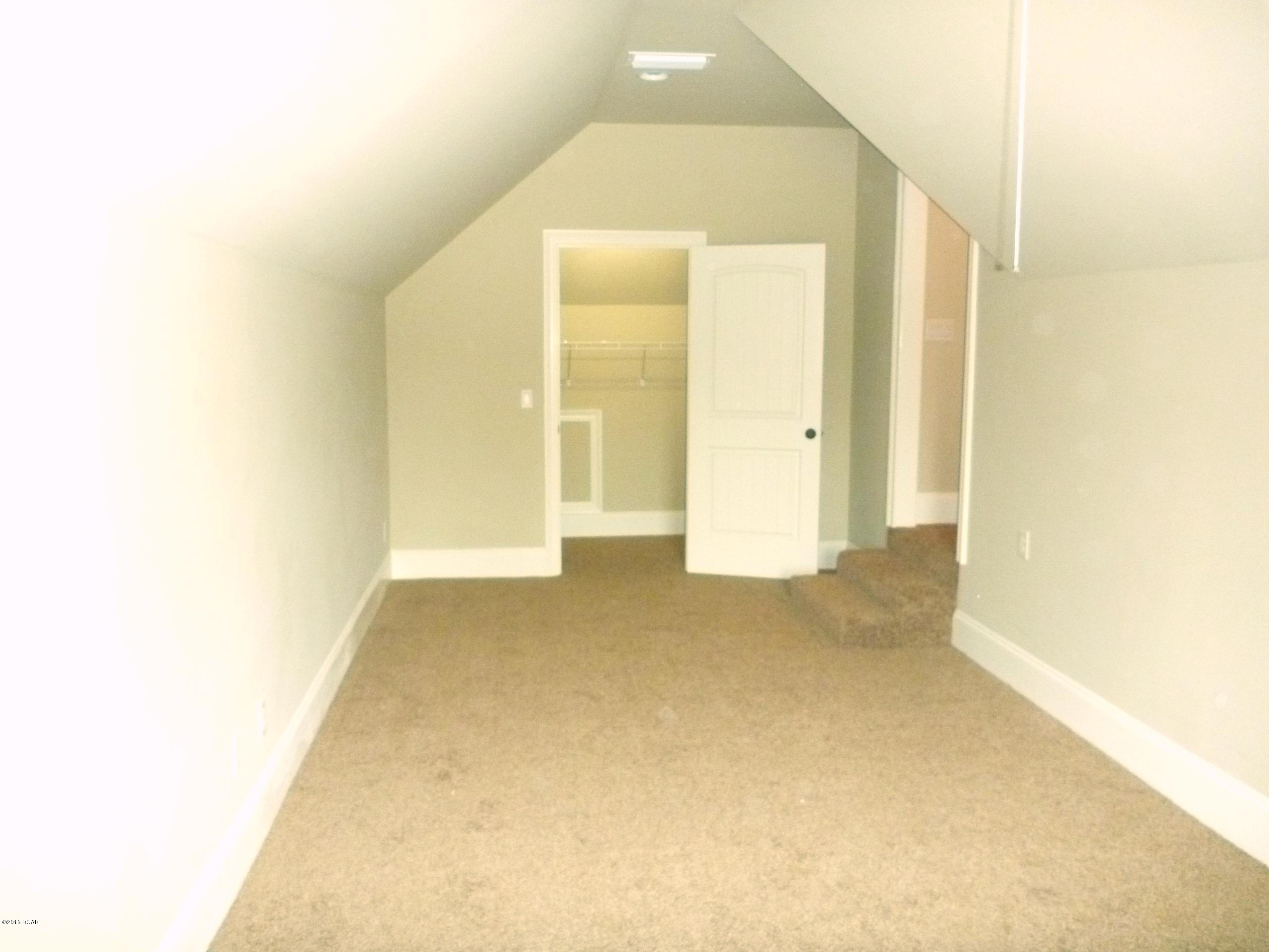 College Oaks - Residential