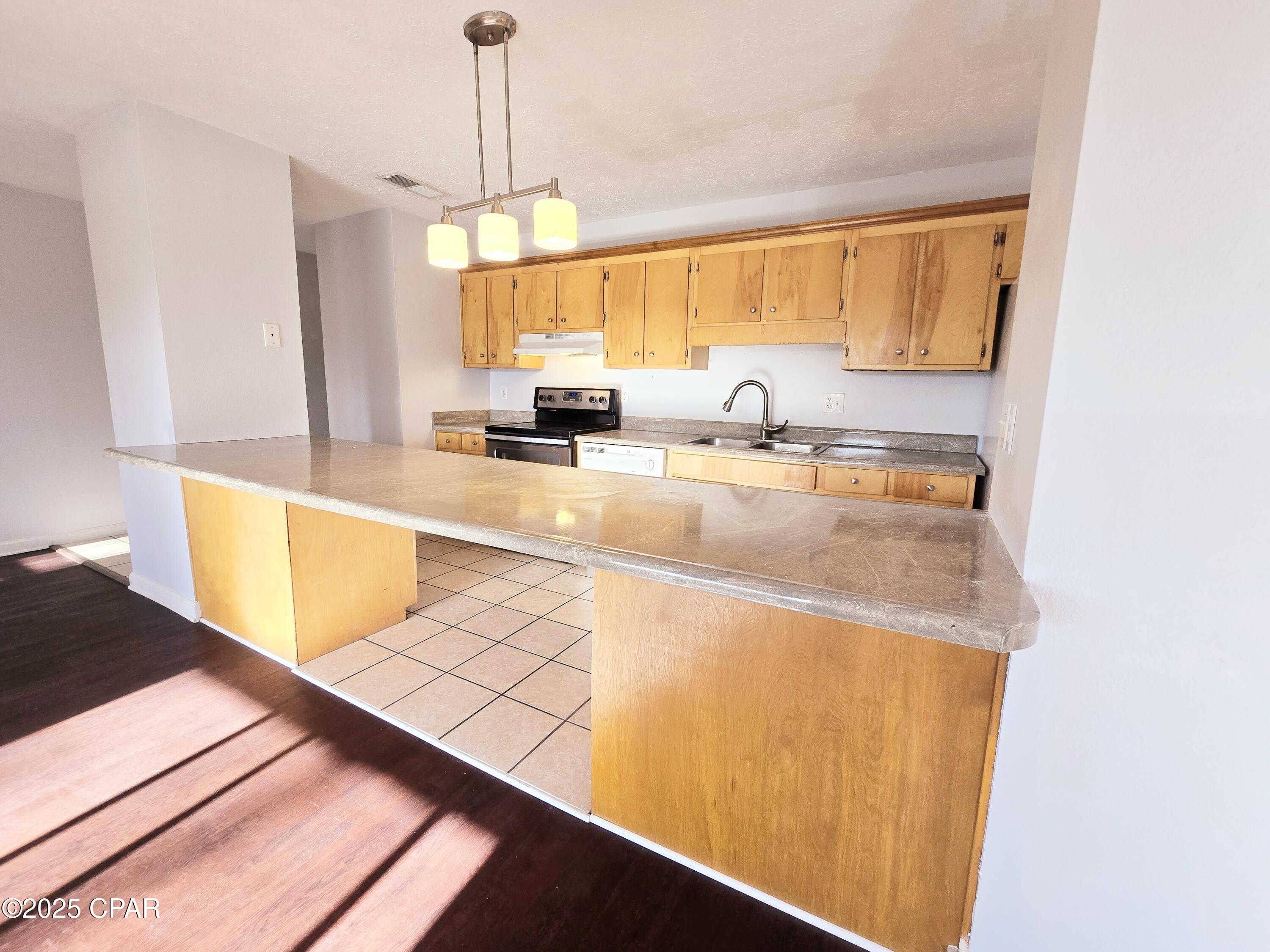 [No Recorded Subdiv] - Residential Lease