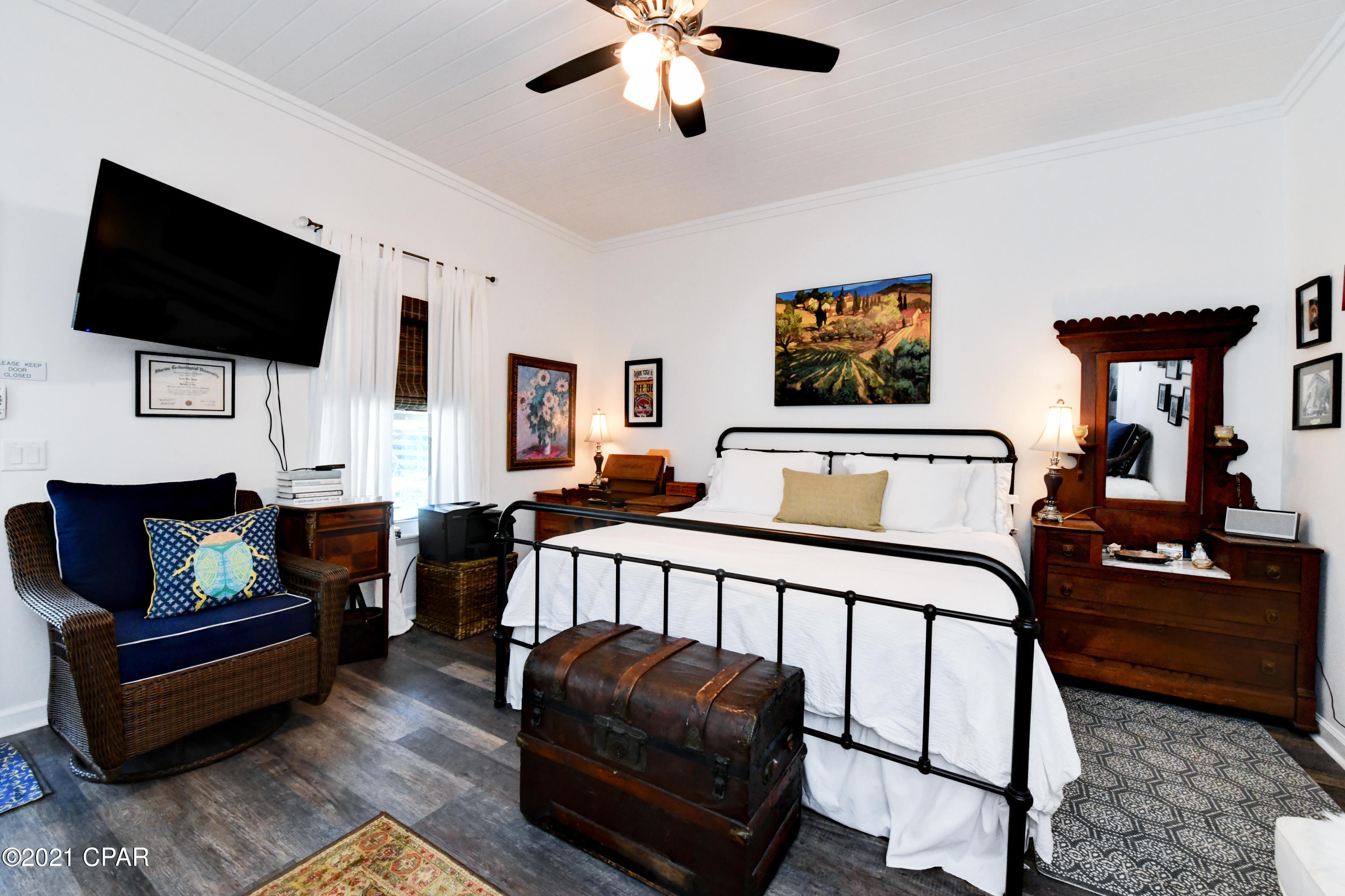 Bel Air - Residential