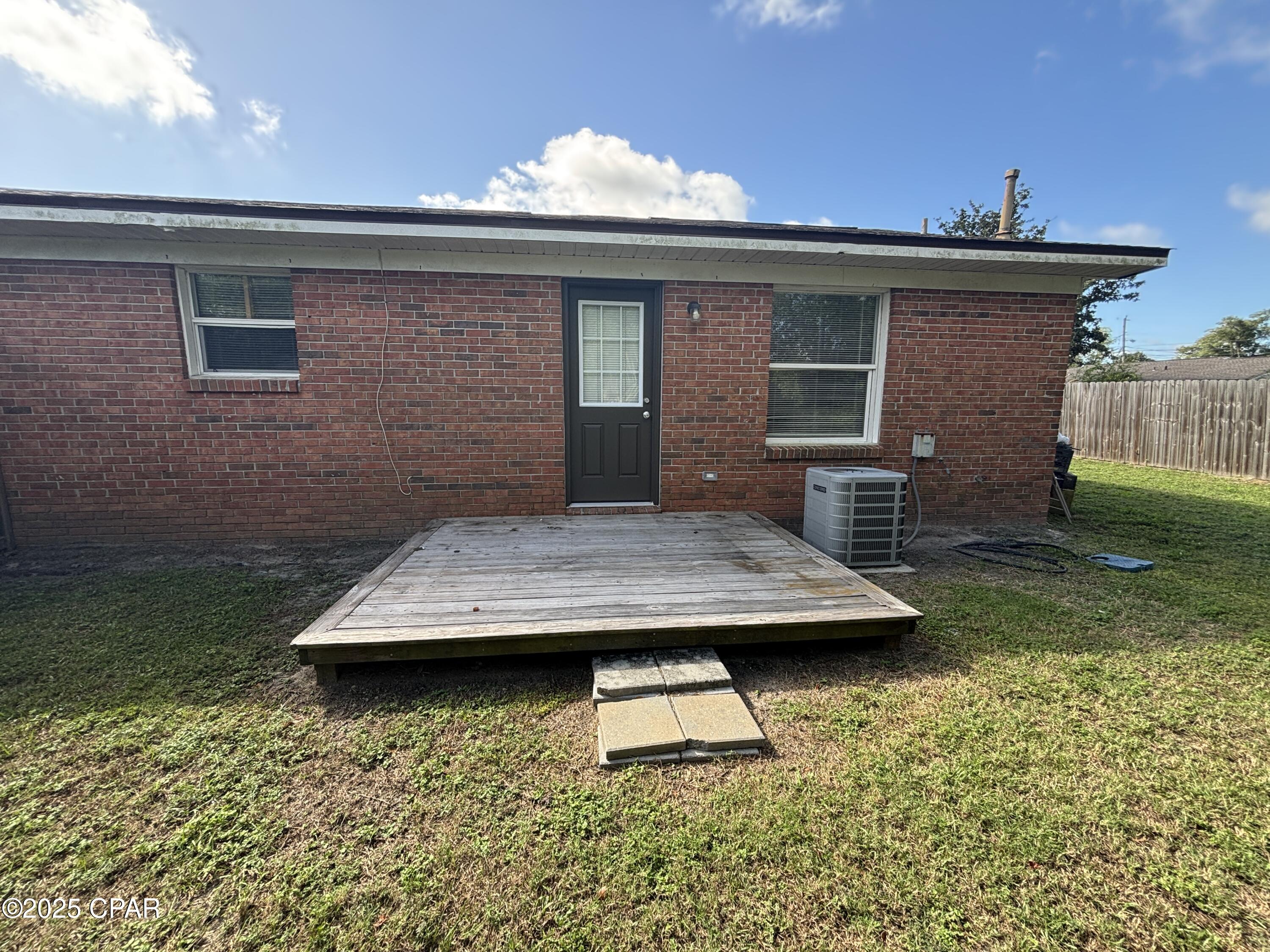 [No Recorded Subdiv] - Residential Lease