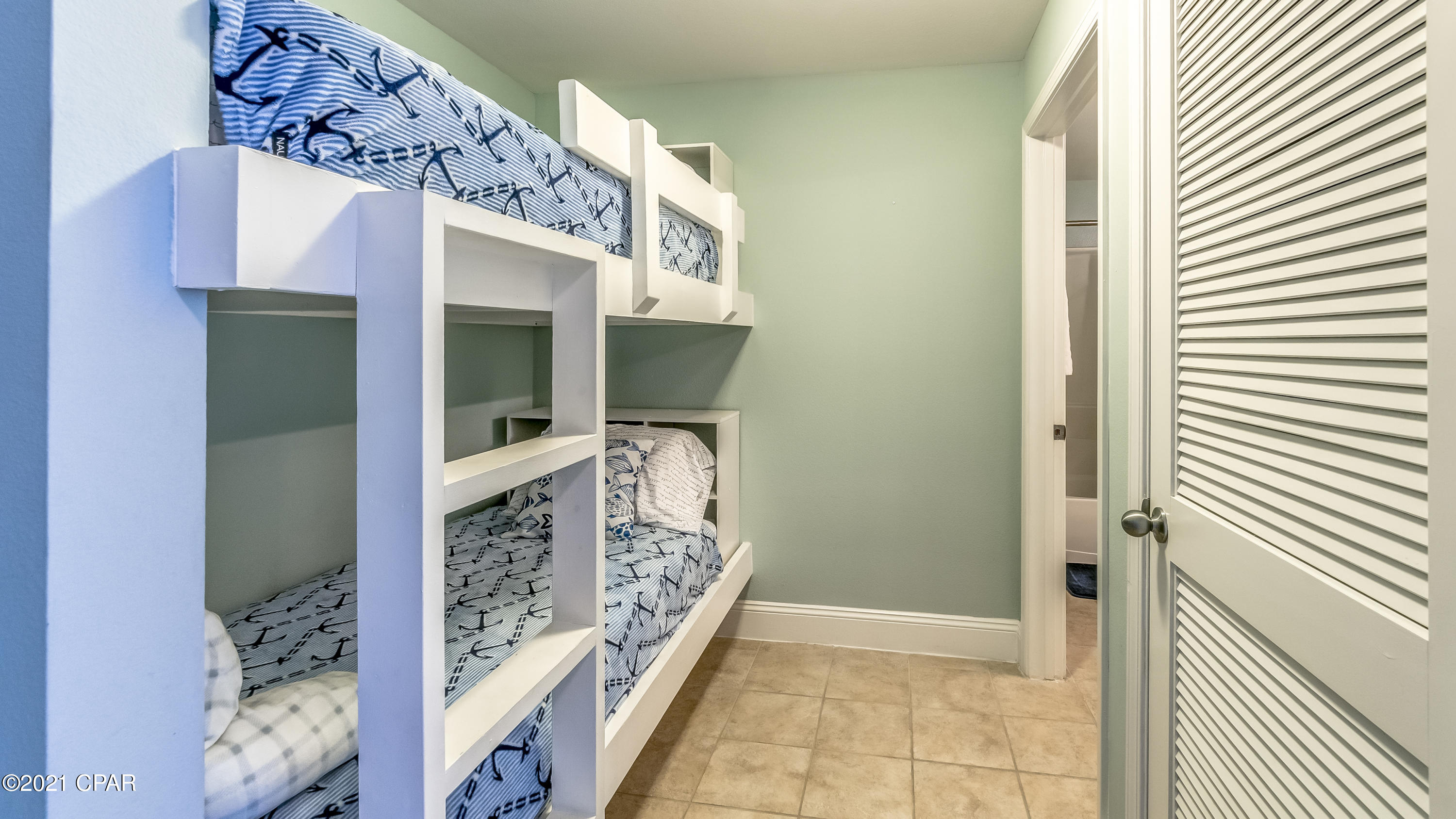 Laketown Wharf - Residential