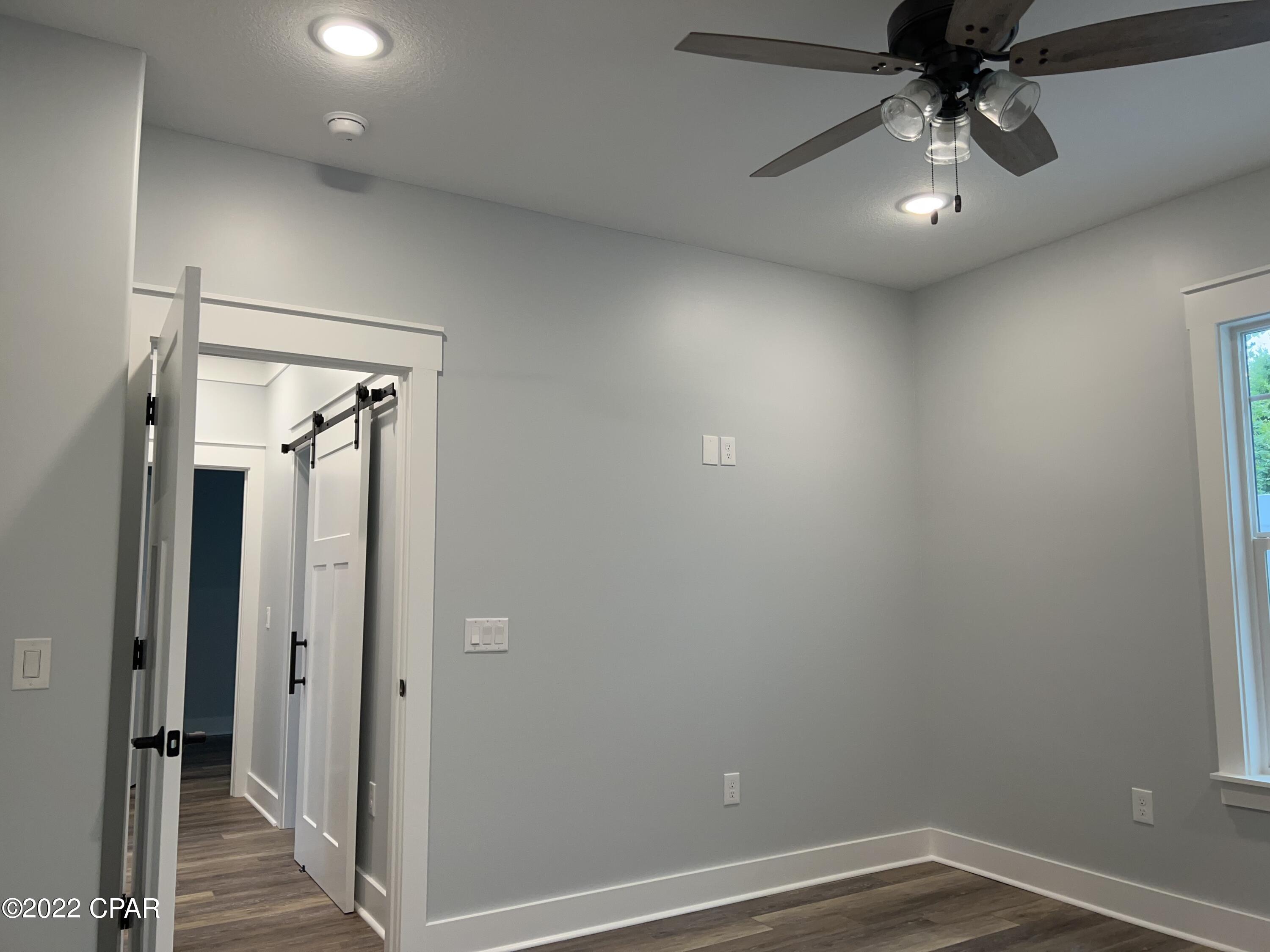 Laguna Beach Estates 8th Add - Residential