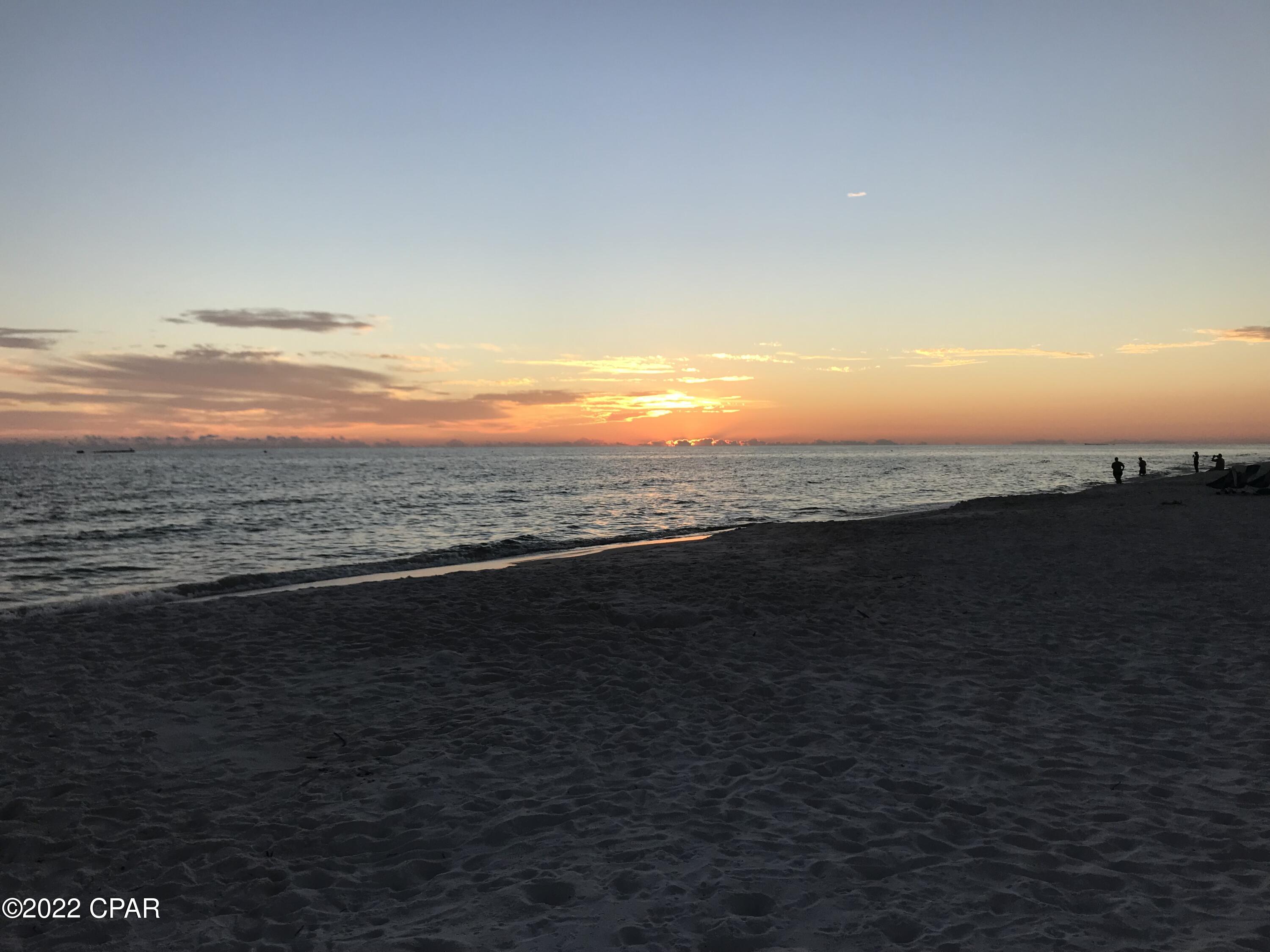 Laguna Beach Estates 8th Add - Residential