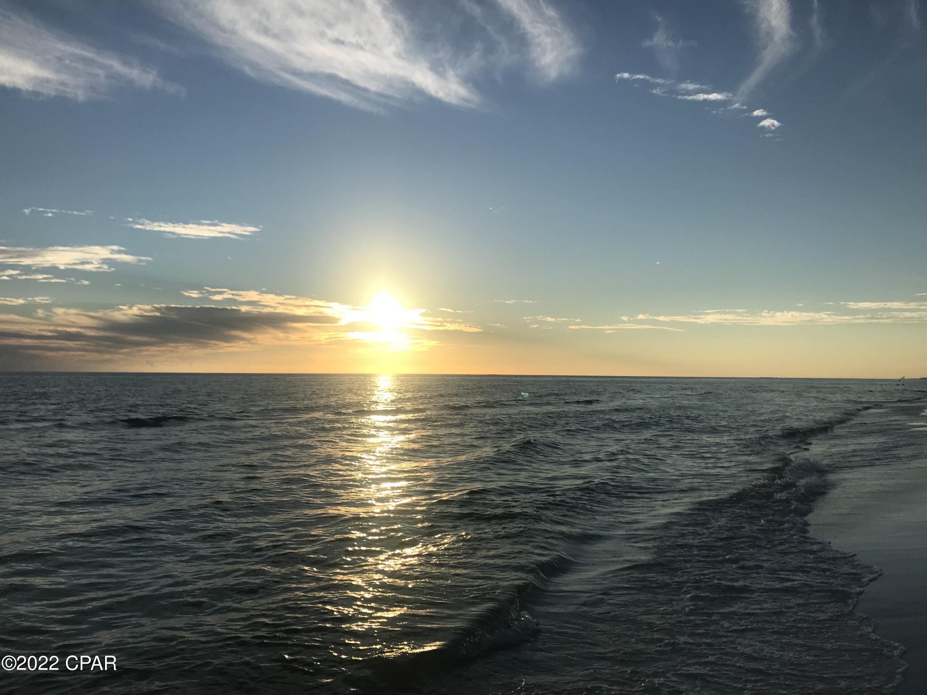 Laguna Beach Estates 8th Add - Residential