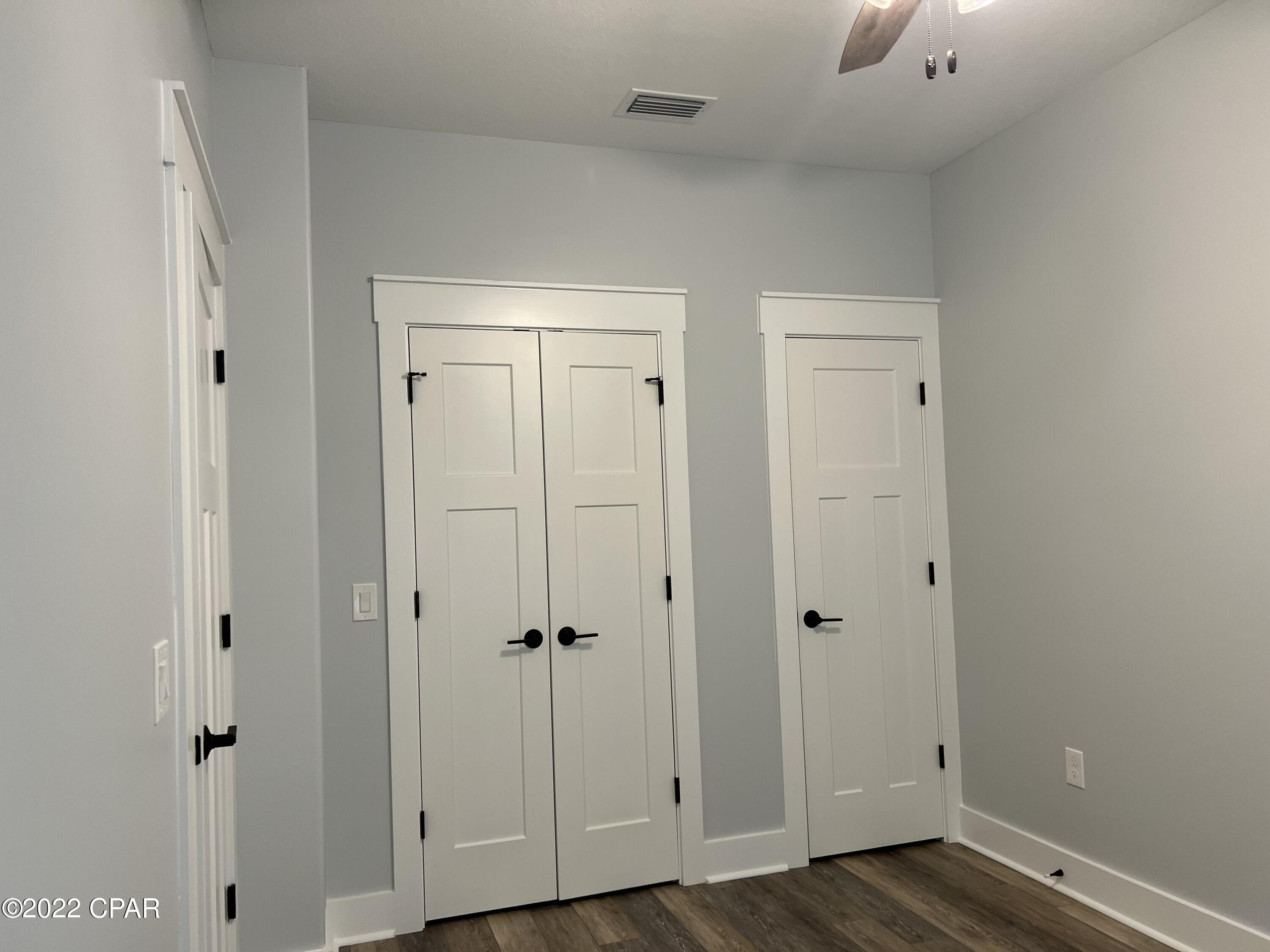 Laguna Beach Estates 8th Add - Residential