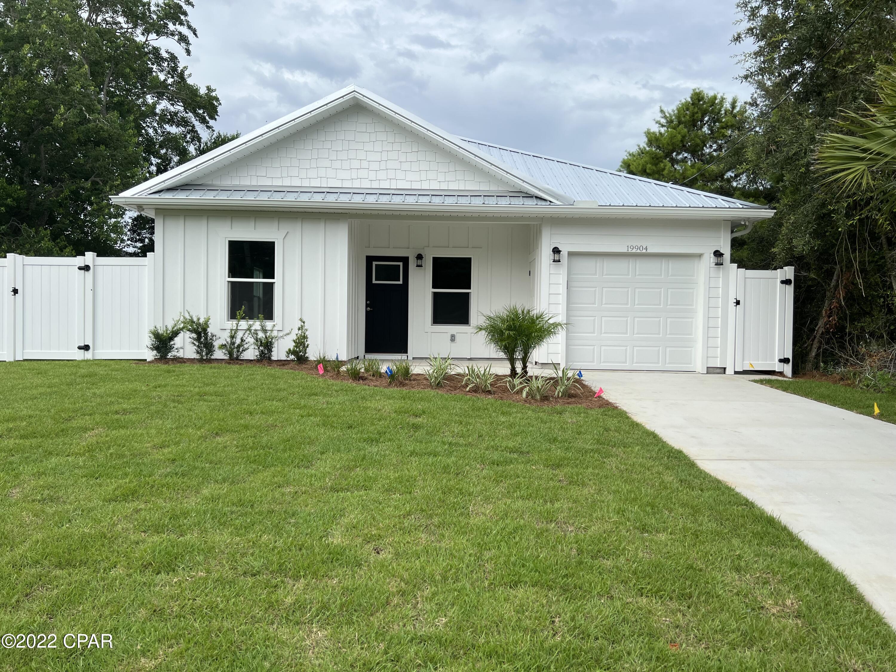 Laguna Beach Estates 8th Add - Residential