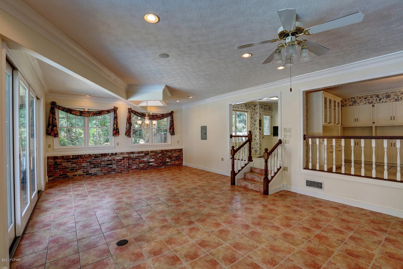 Woodlawn Unit 2 - Residential