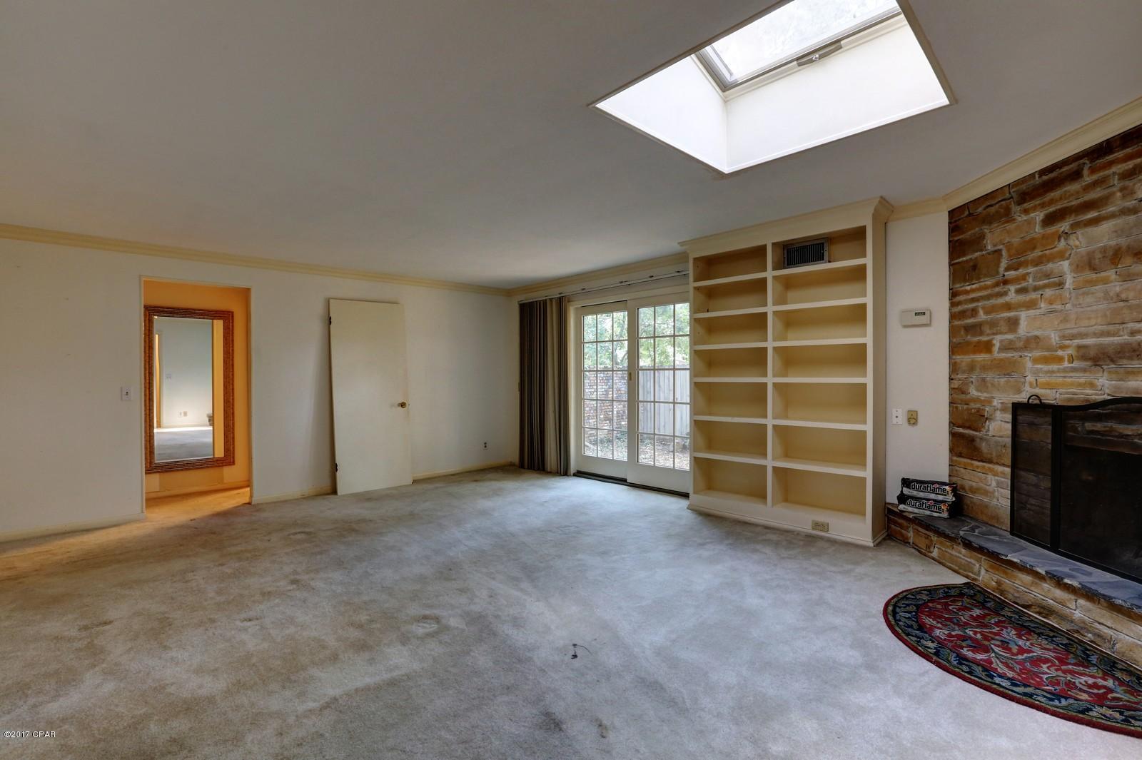 Woodlawn Unit 2 - Residential