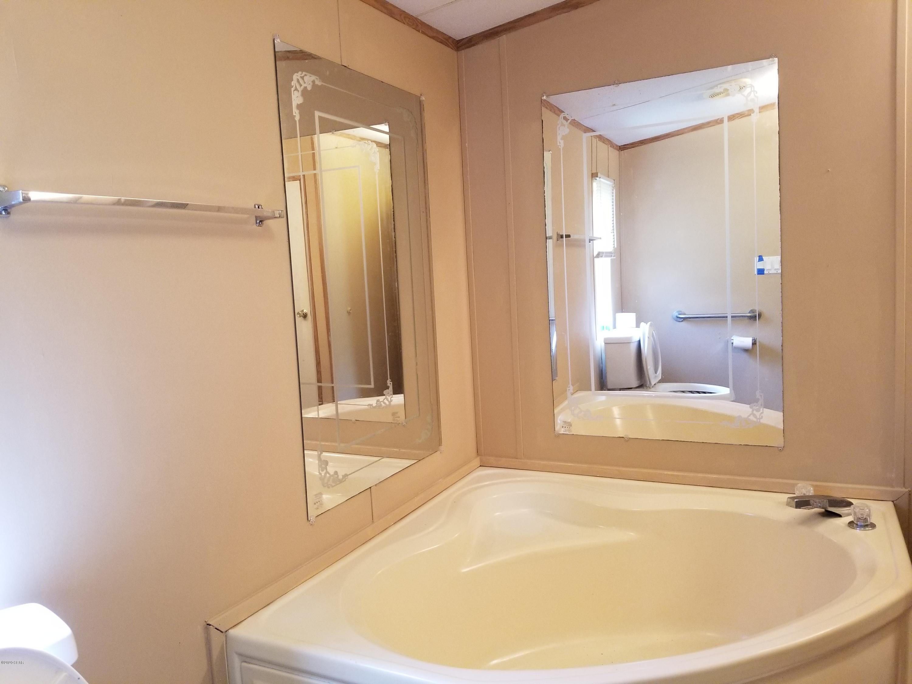 Leisure Lakes - Residential