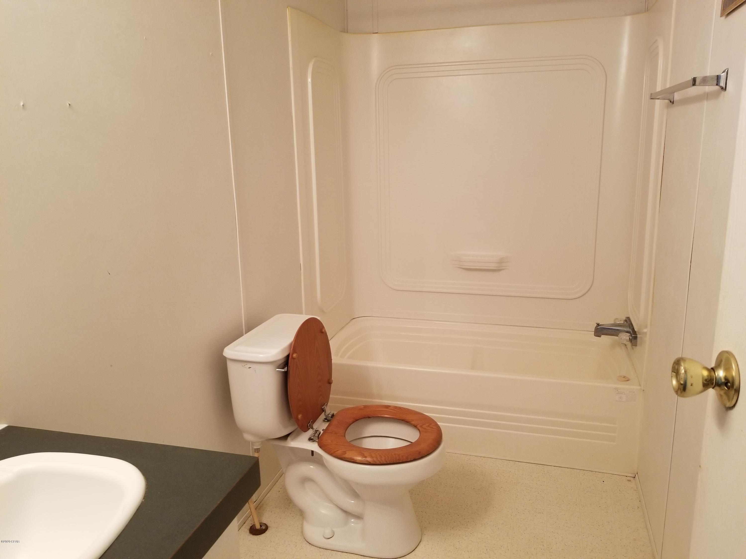 Leisure Lakes - Residential