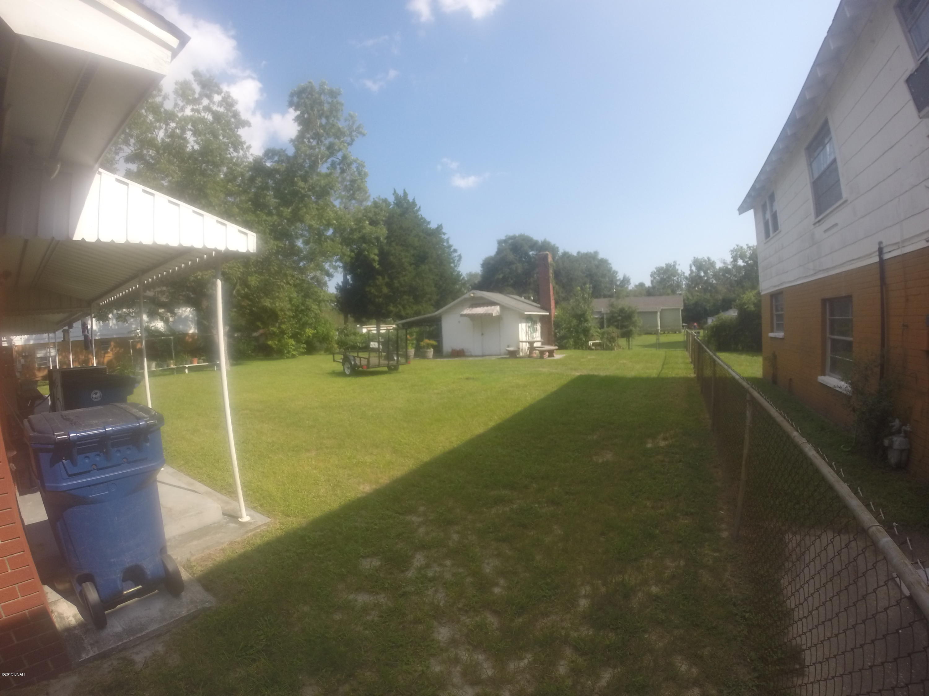 Shopes, H.D. Blk 2 - Residential