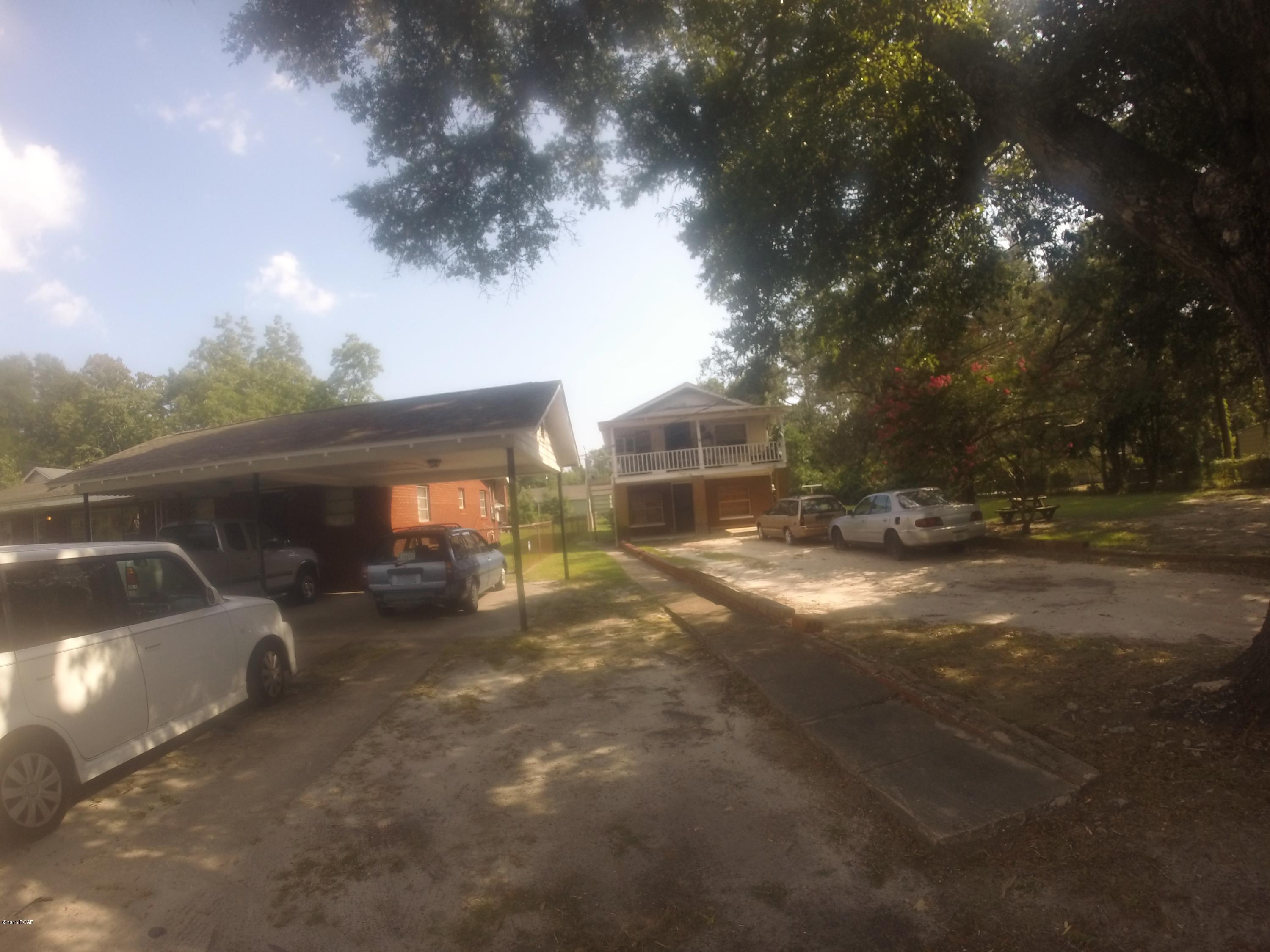 Shopes, H.D. Blk 2 - Residential