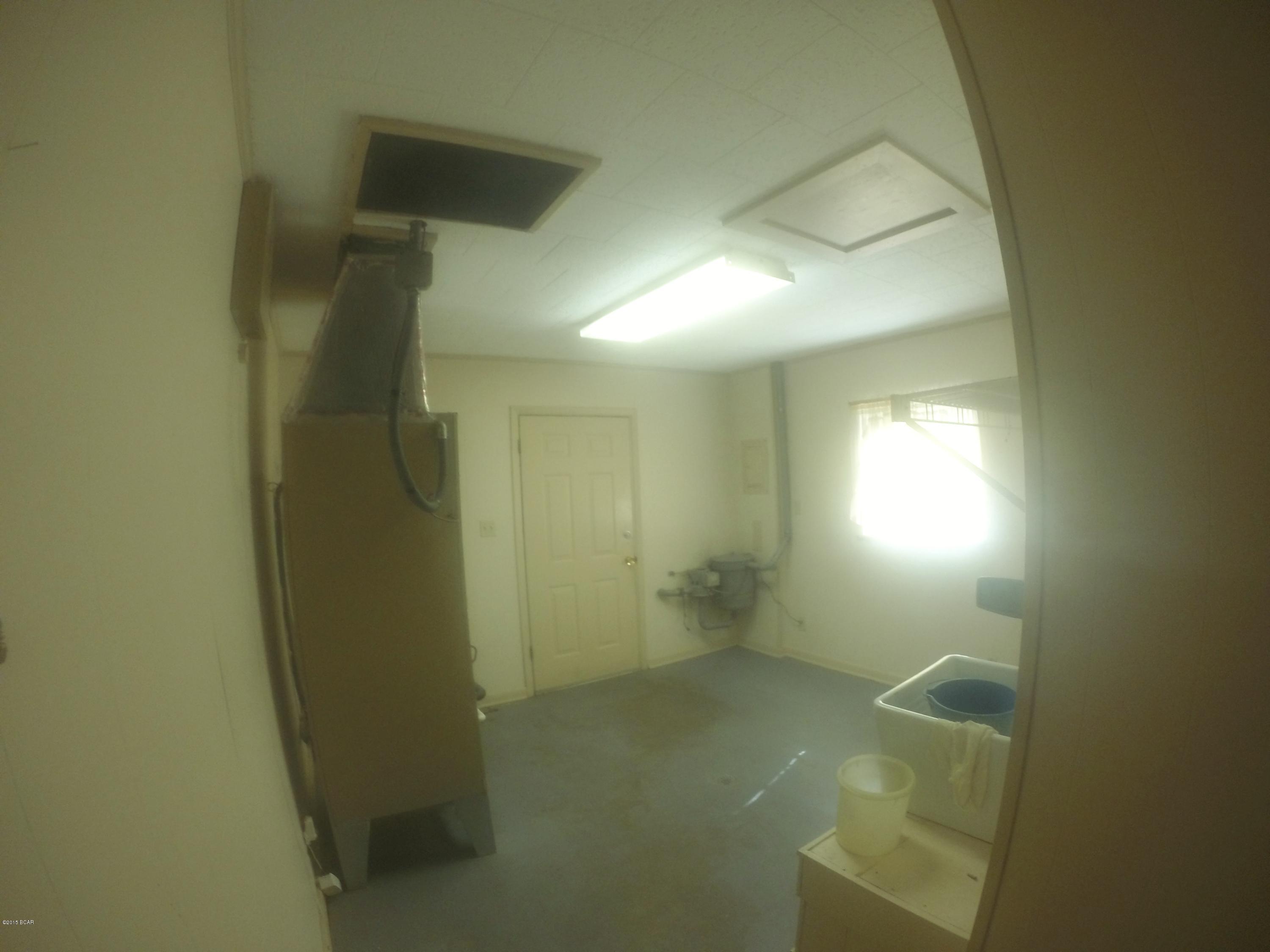 Shopes, H.D. Blk 2 - Residential