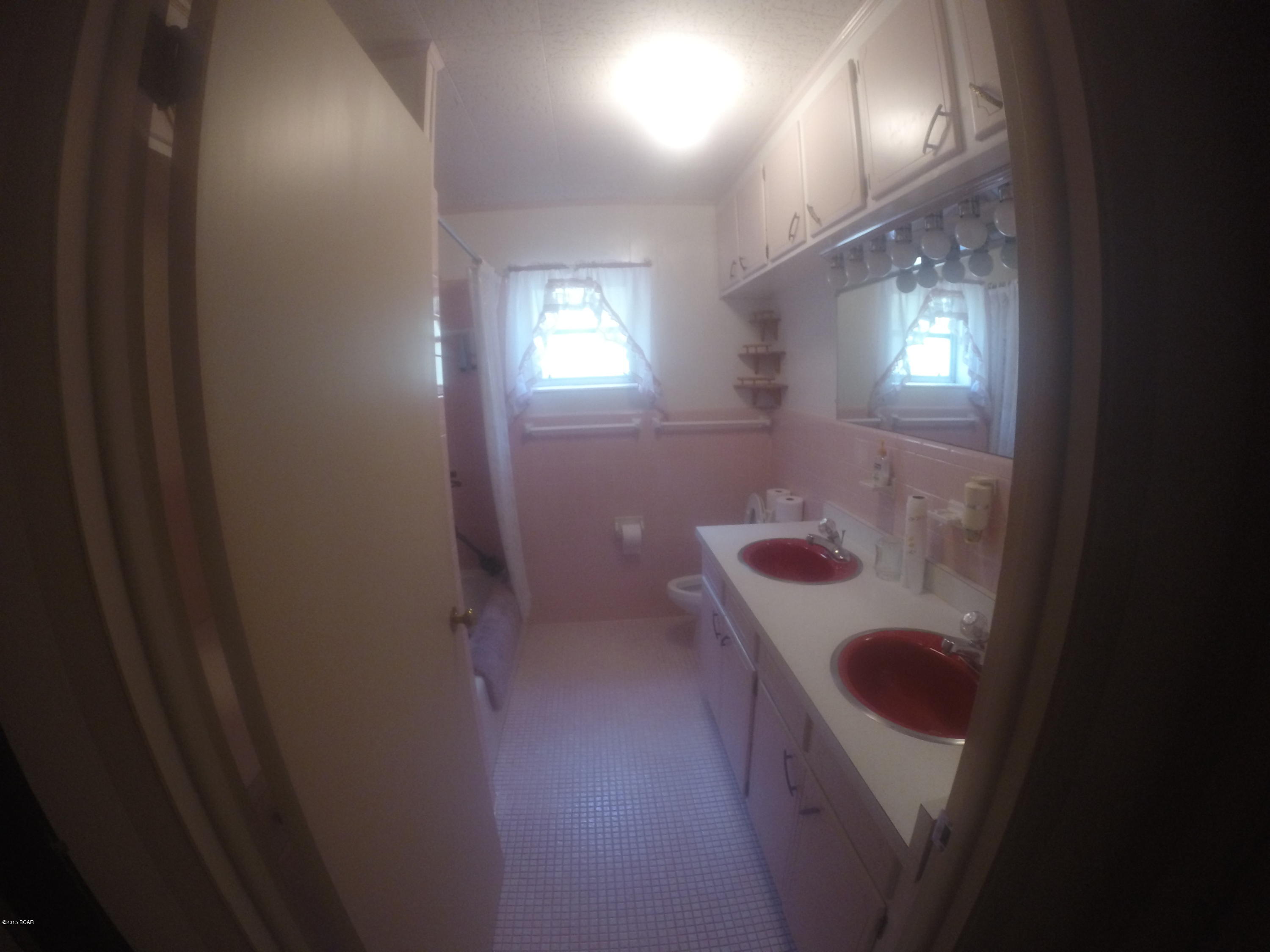 Shopes, H.D. Blk 2 - Residential