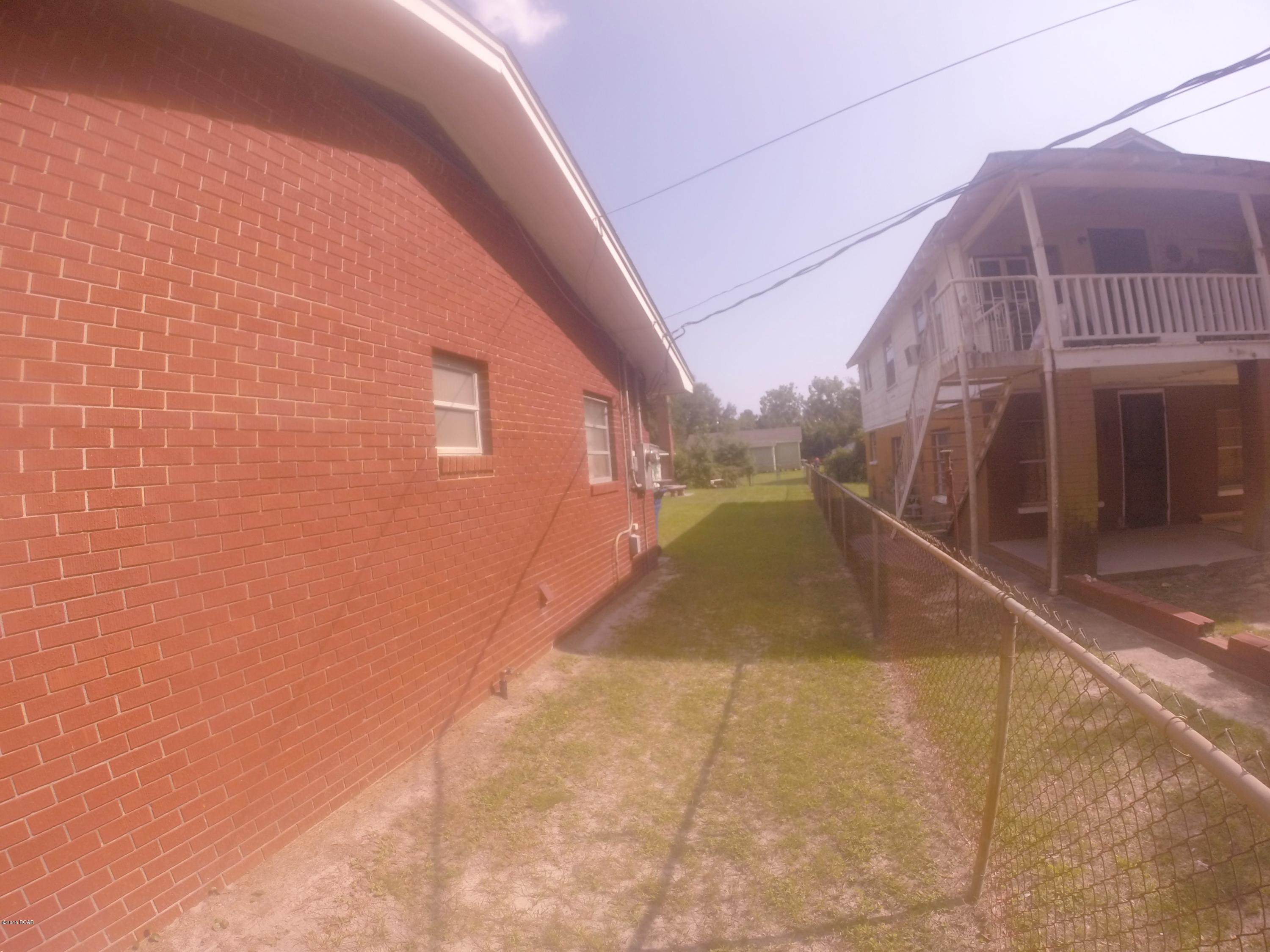 Shopes, H.D. Blk 2 - Residential