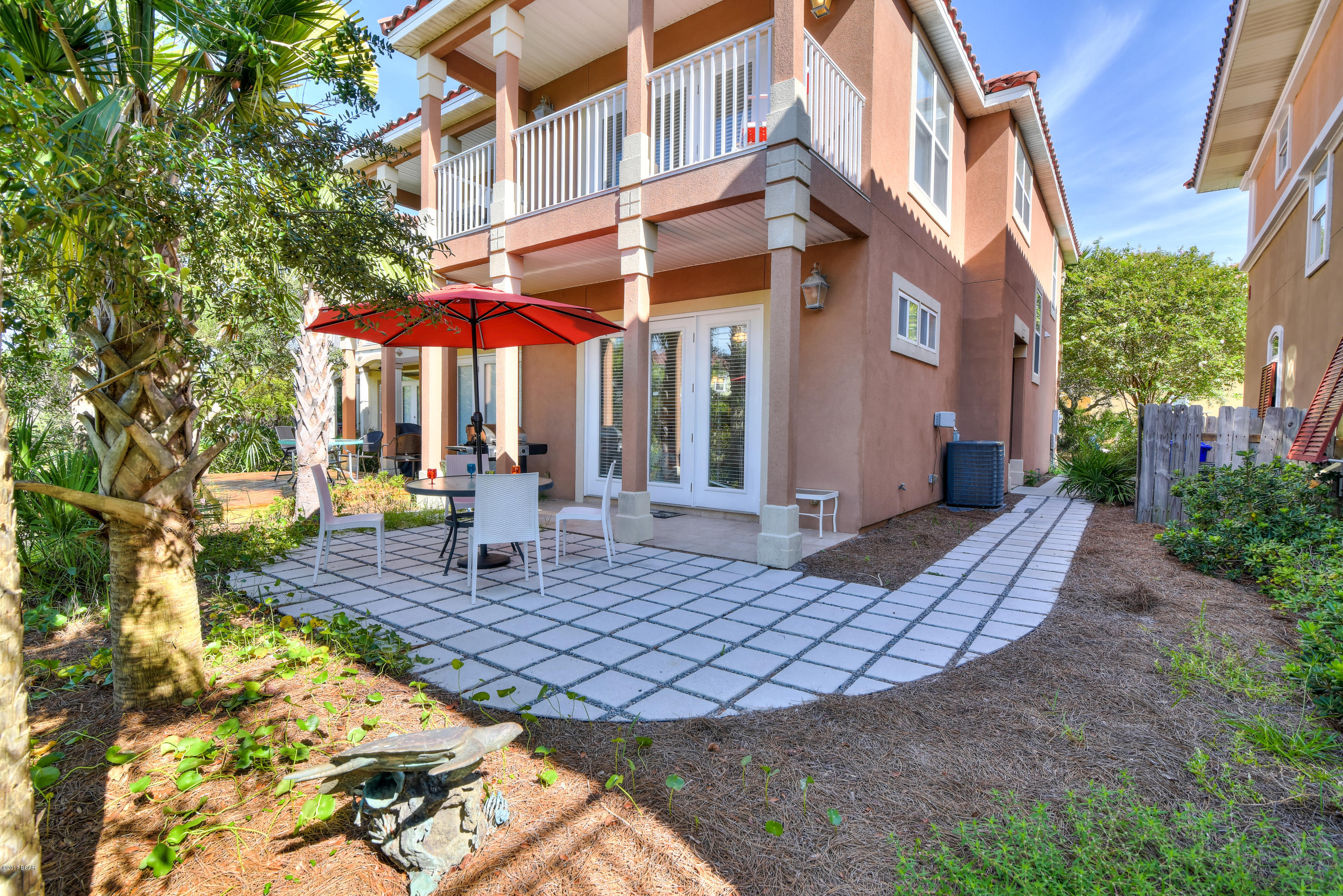 La Valencia Beach Resort - Residential