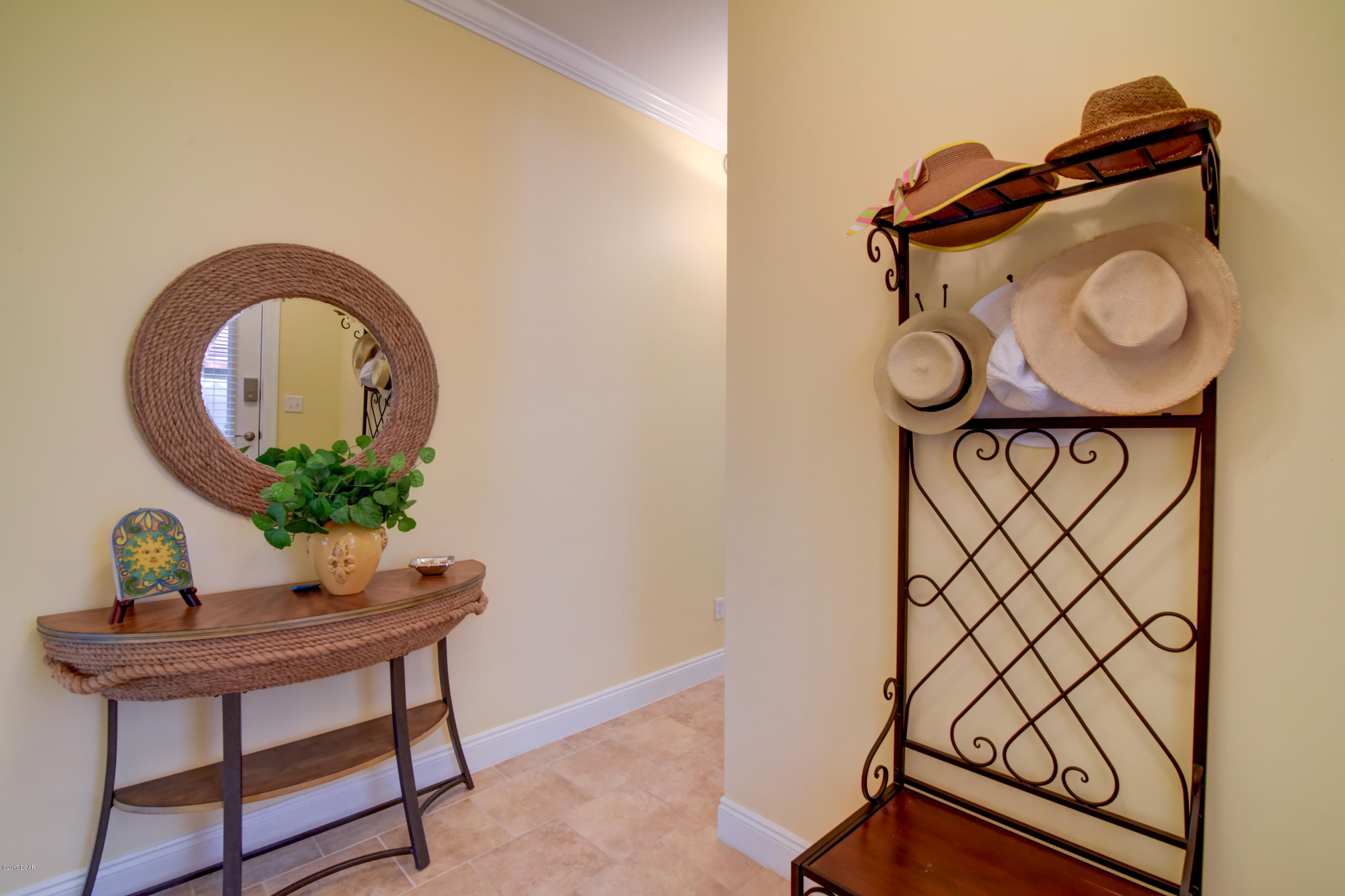 La Valencia Beach Resort - Residential