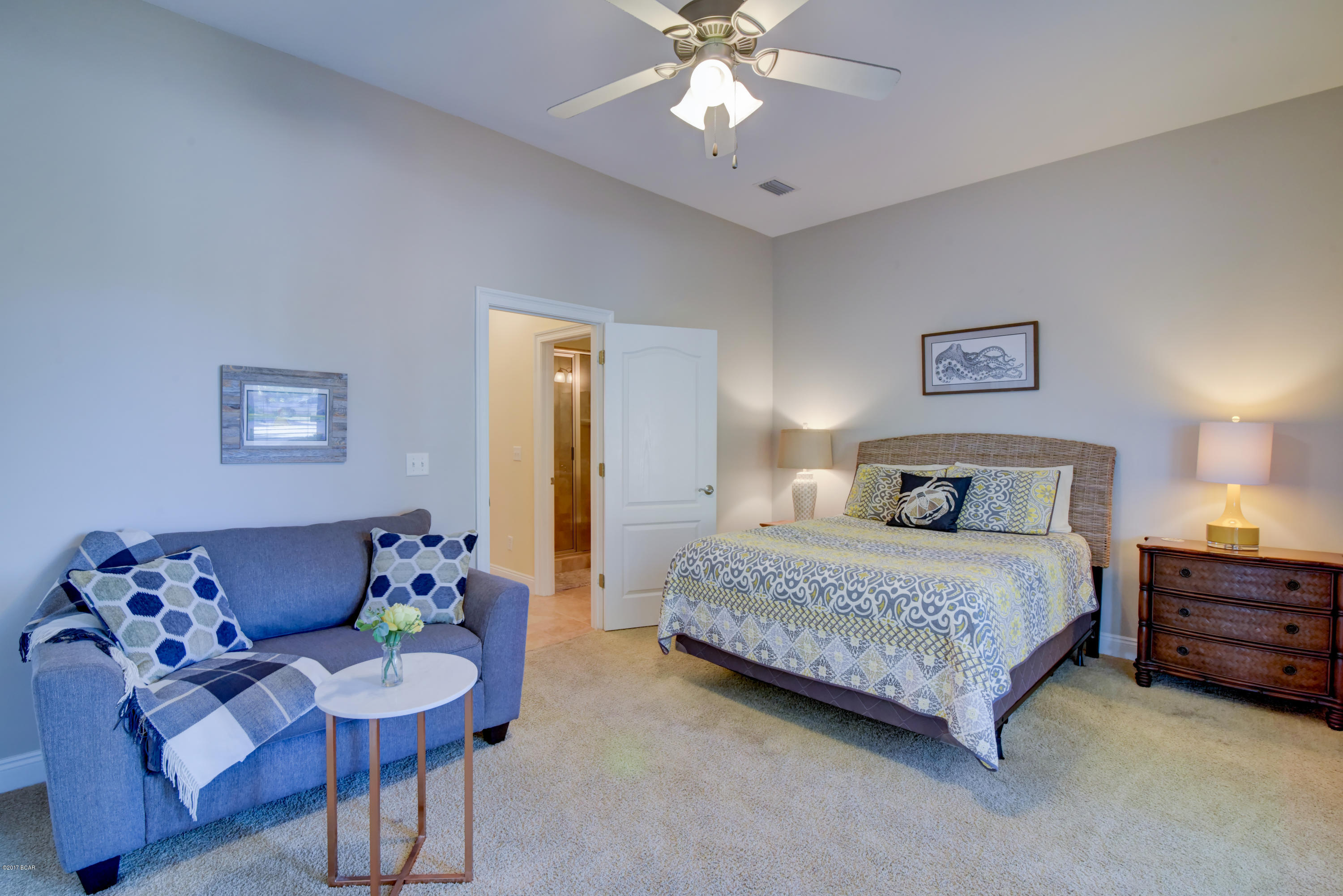 La Valencia Beach Resort - Residential