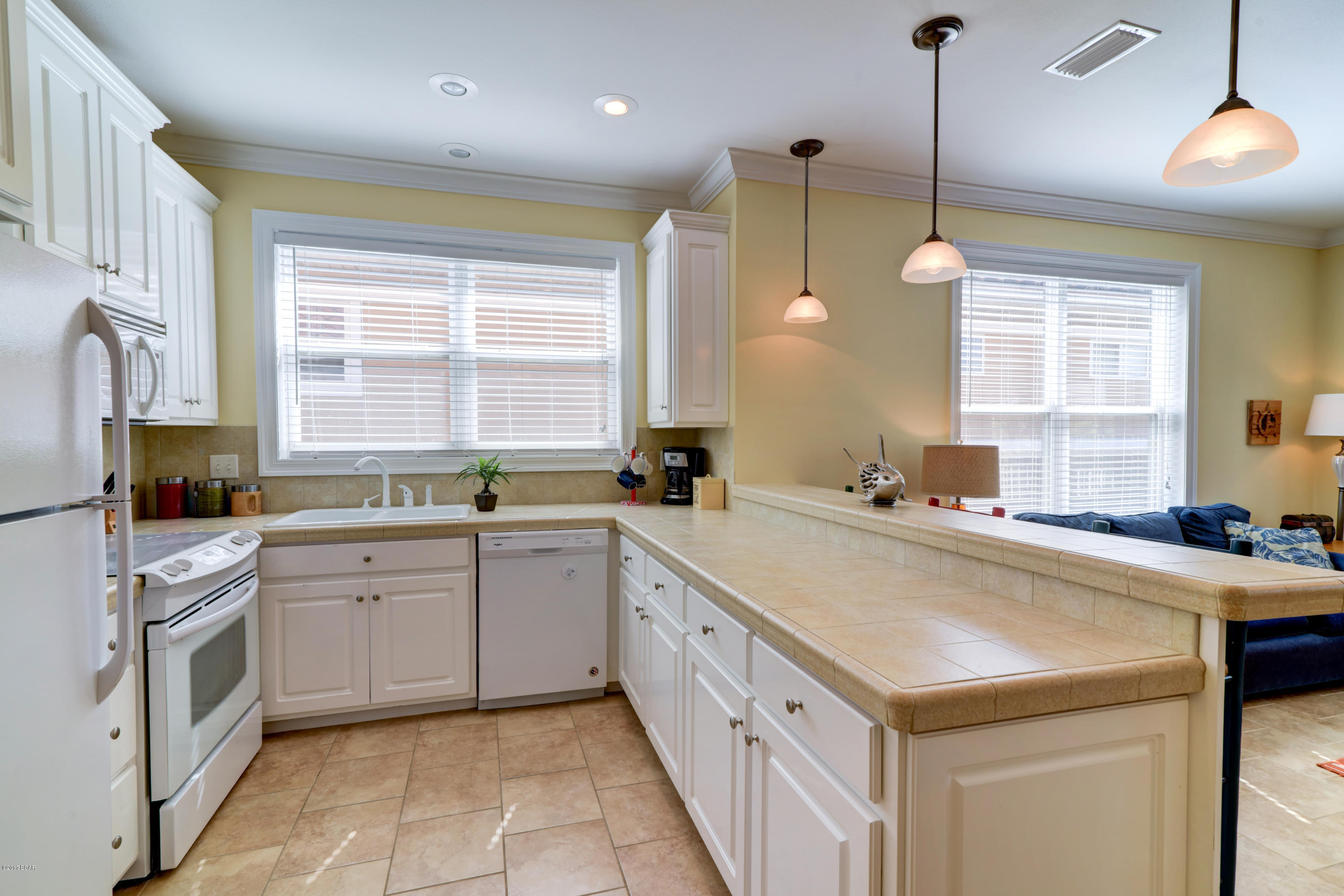 La Valencia Beach Resort - Residential