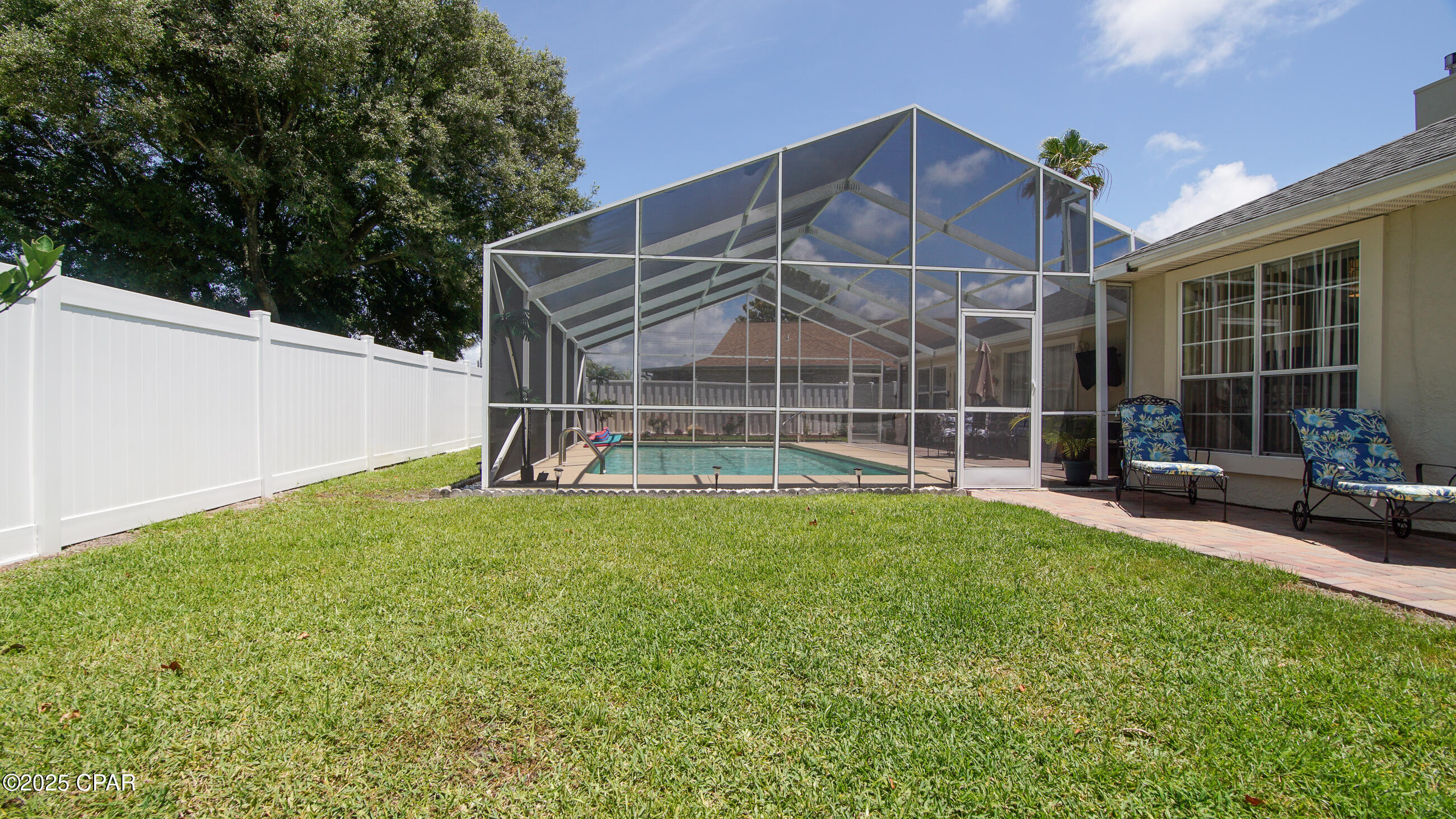 Summer Breeze - Residential