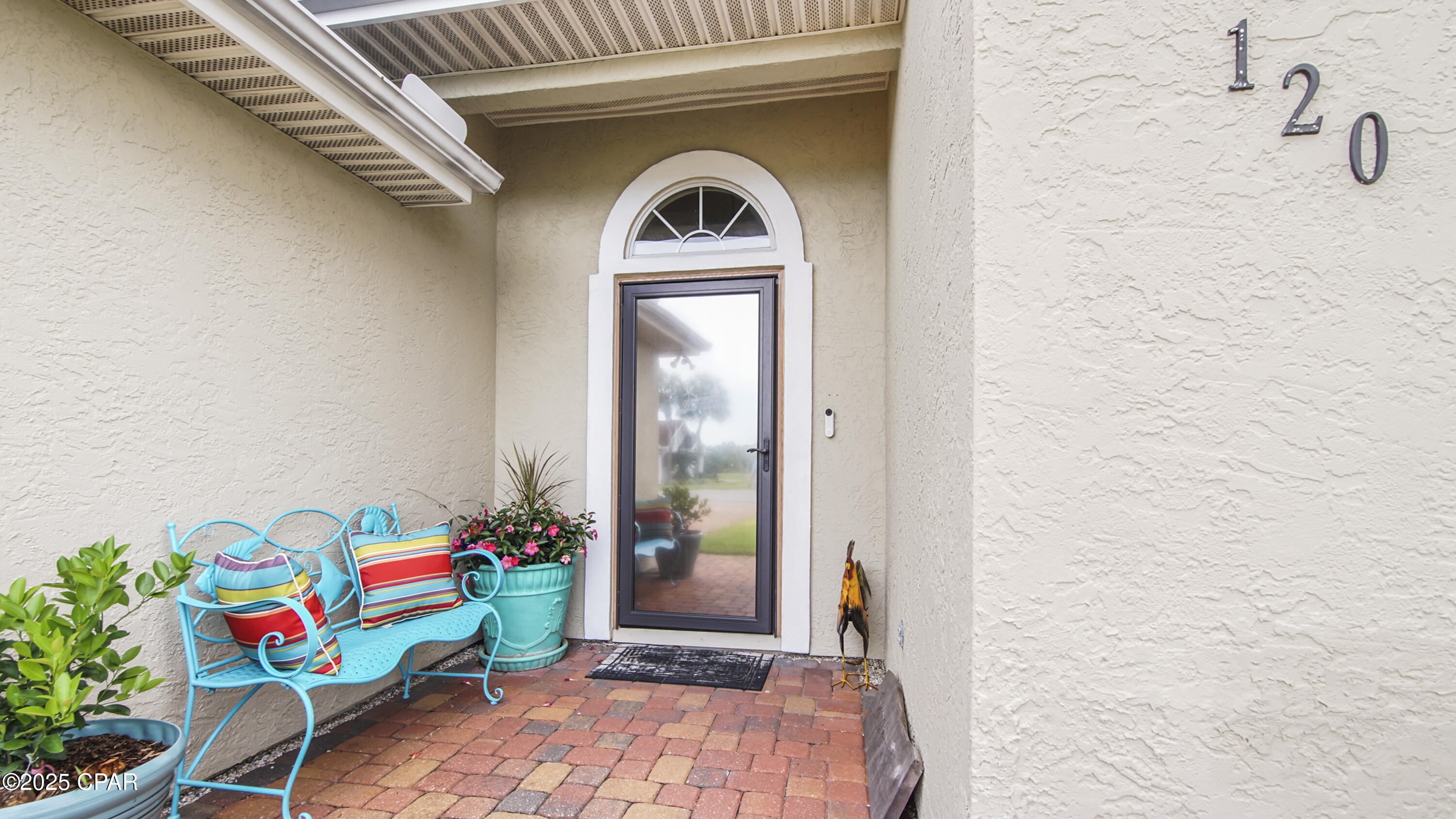 Summer Breeze - Residential