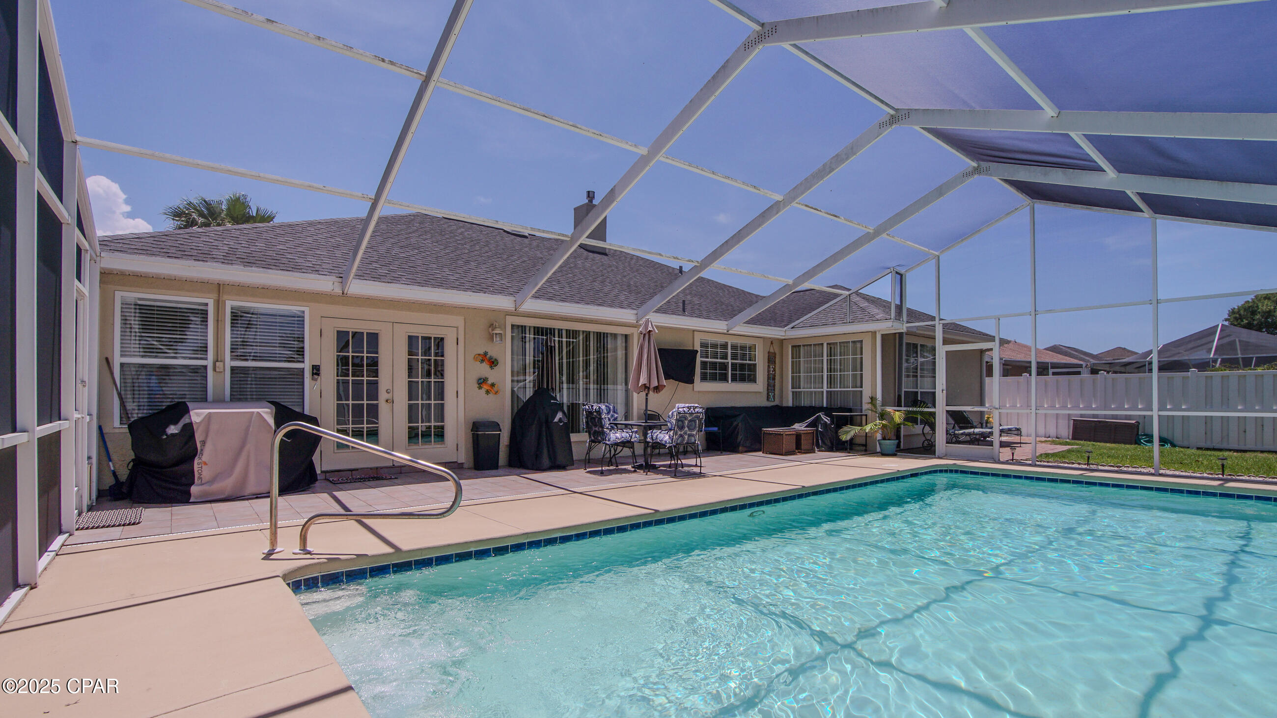 Summer Breeze - Residential