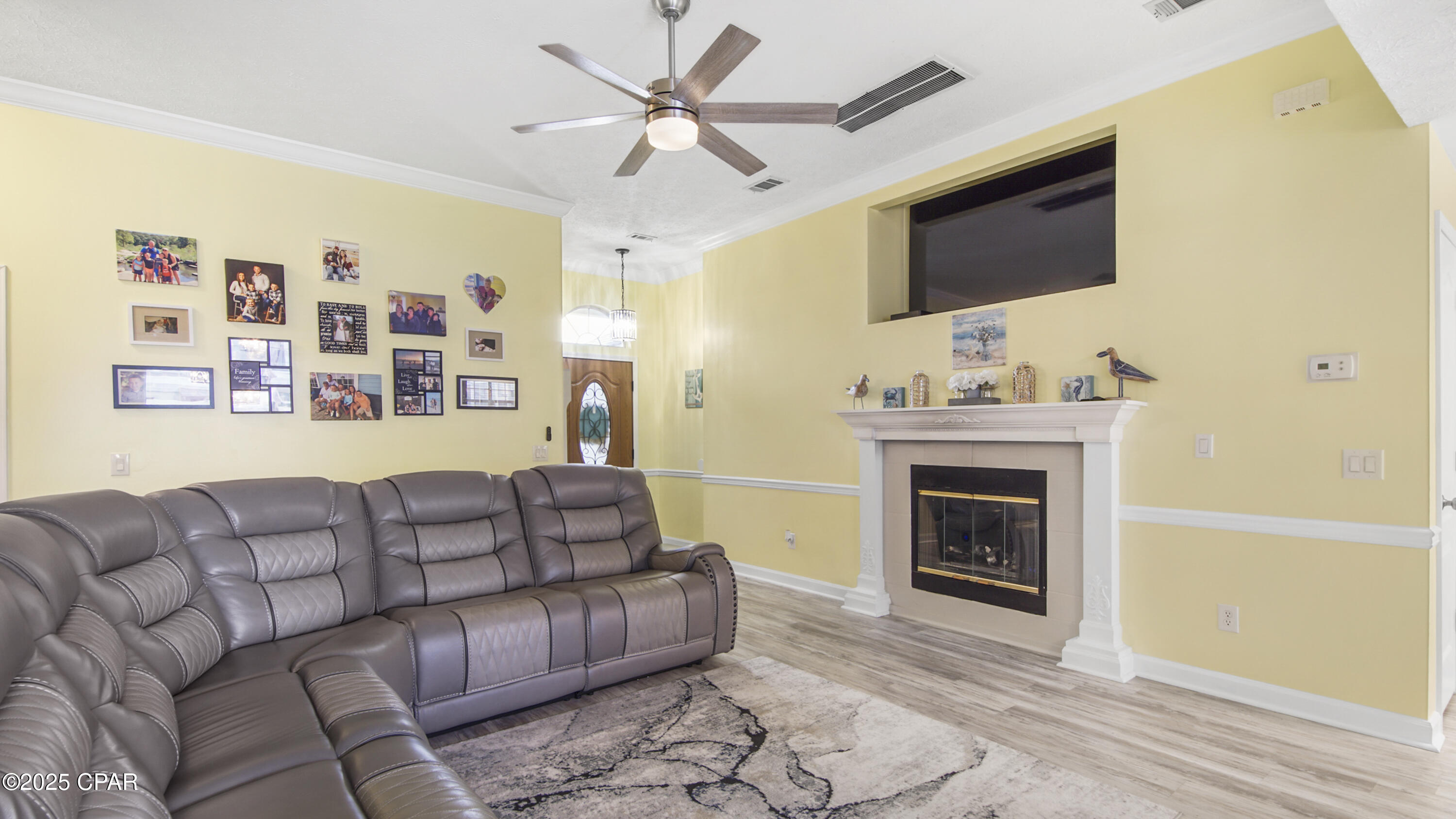 Summer Breeze - Residential