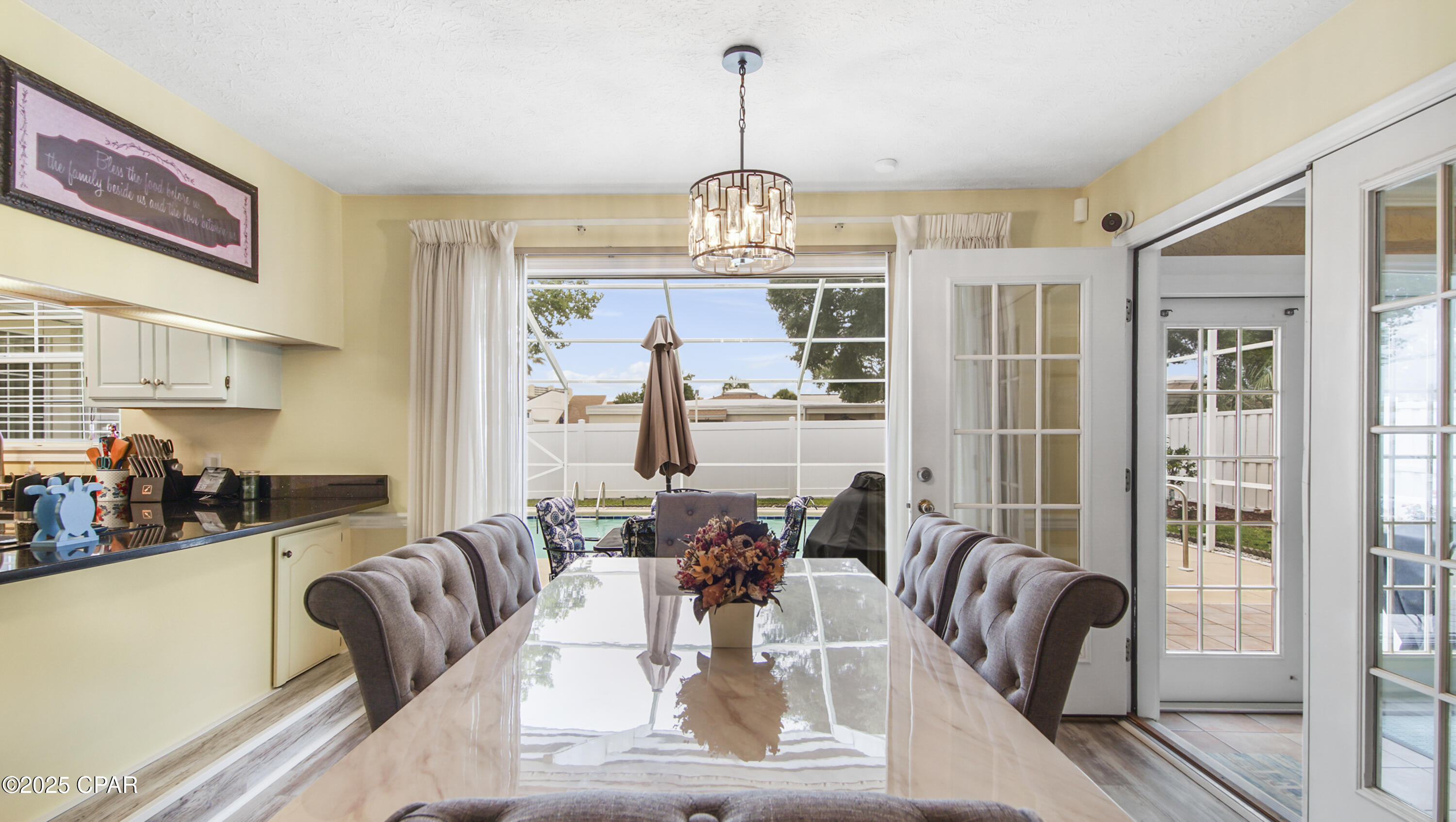 Summer Breeze - Residential