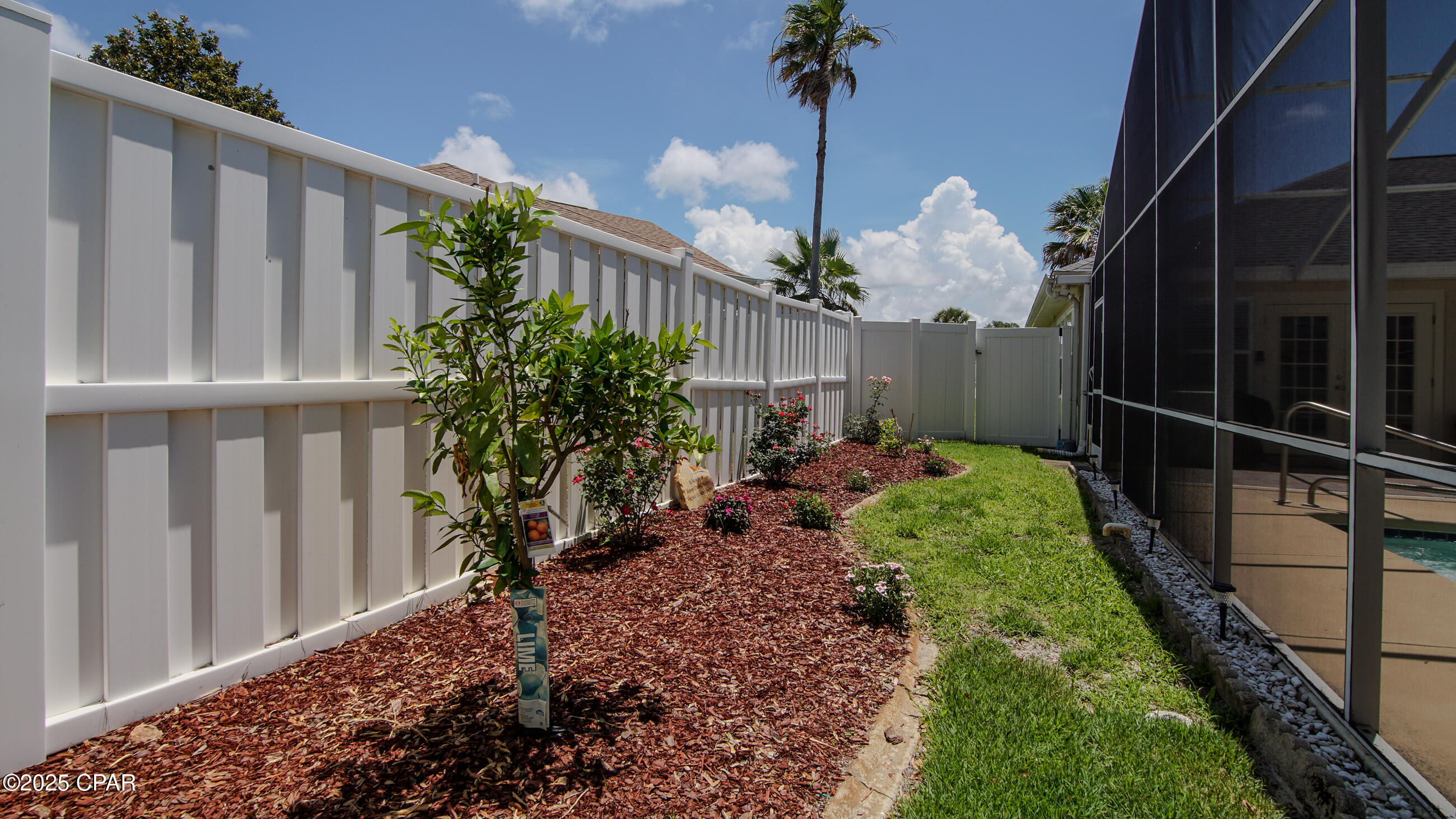 Summer Breeze - Residential