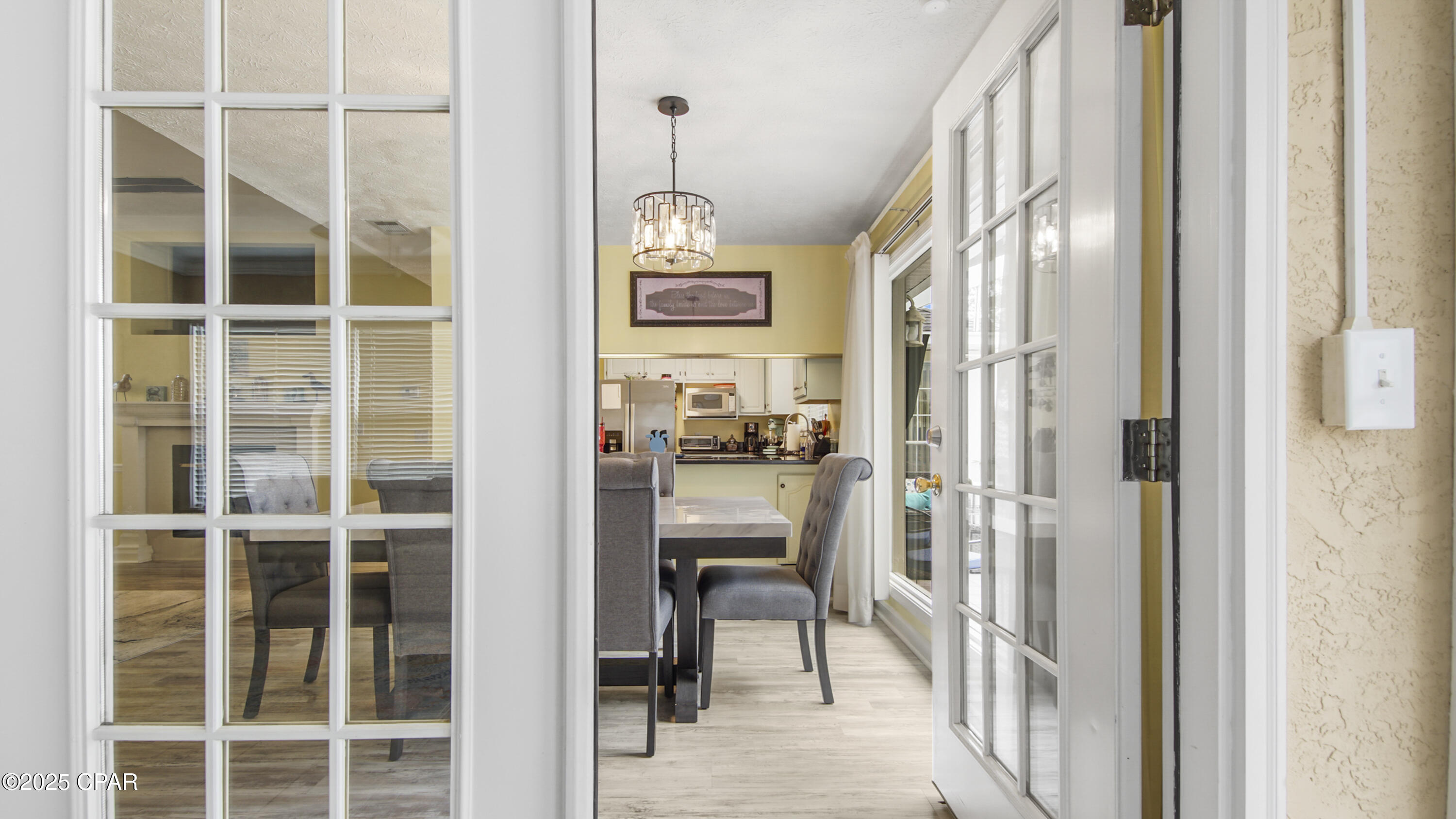 Summer Breeze - Residential